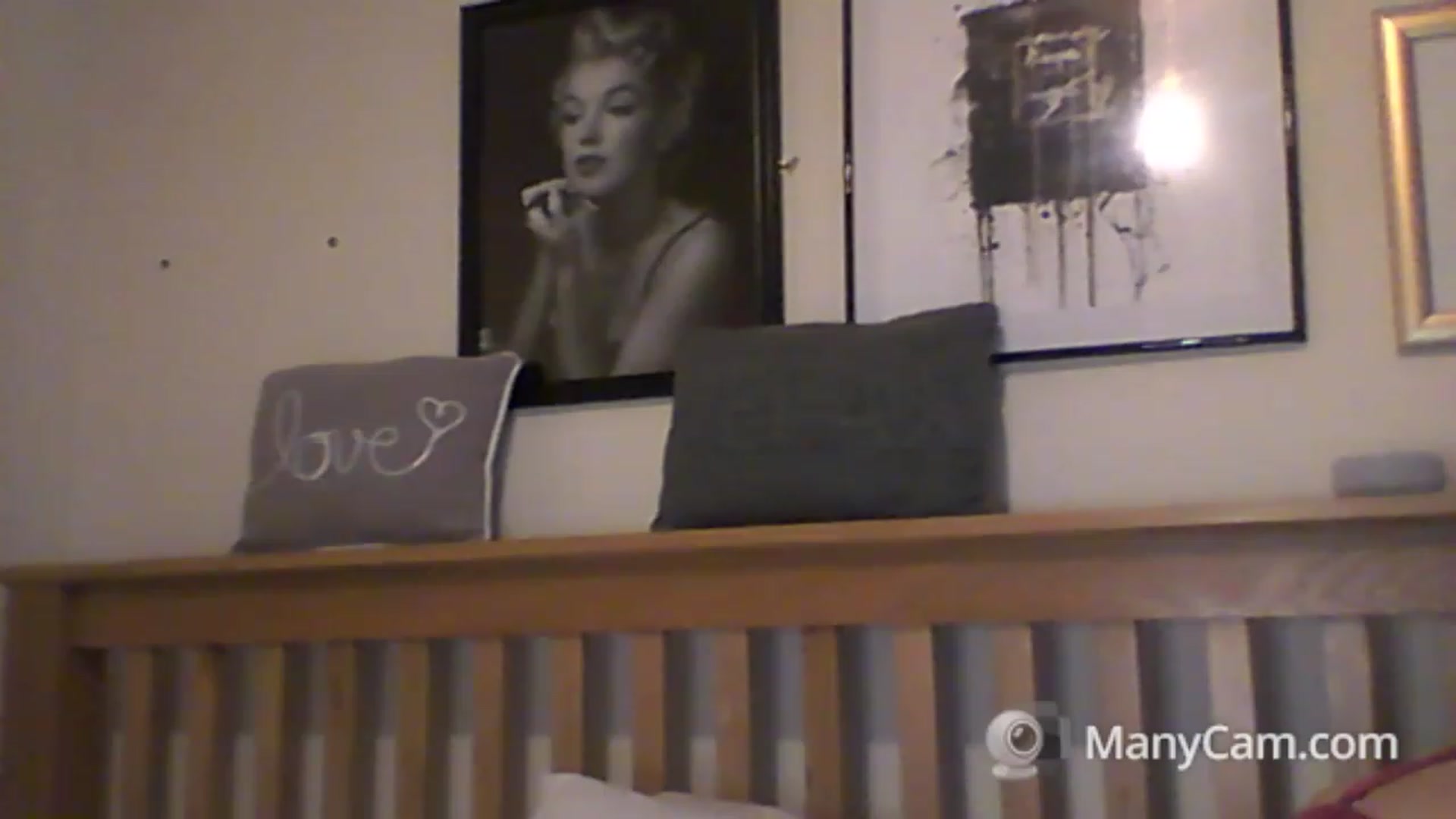 Gallery image thumbnail from MadisonFox1's myfreecams stream on, 01/05/2023, 14:29 image 12 of 20