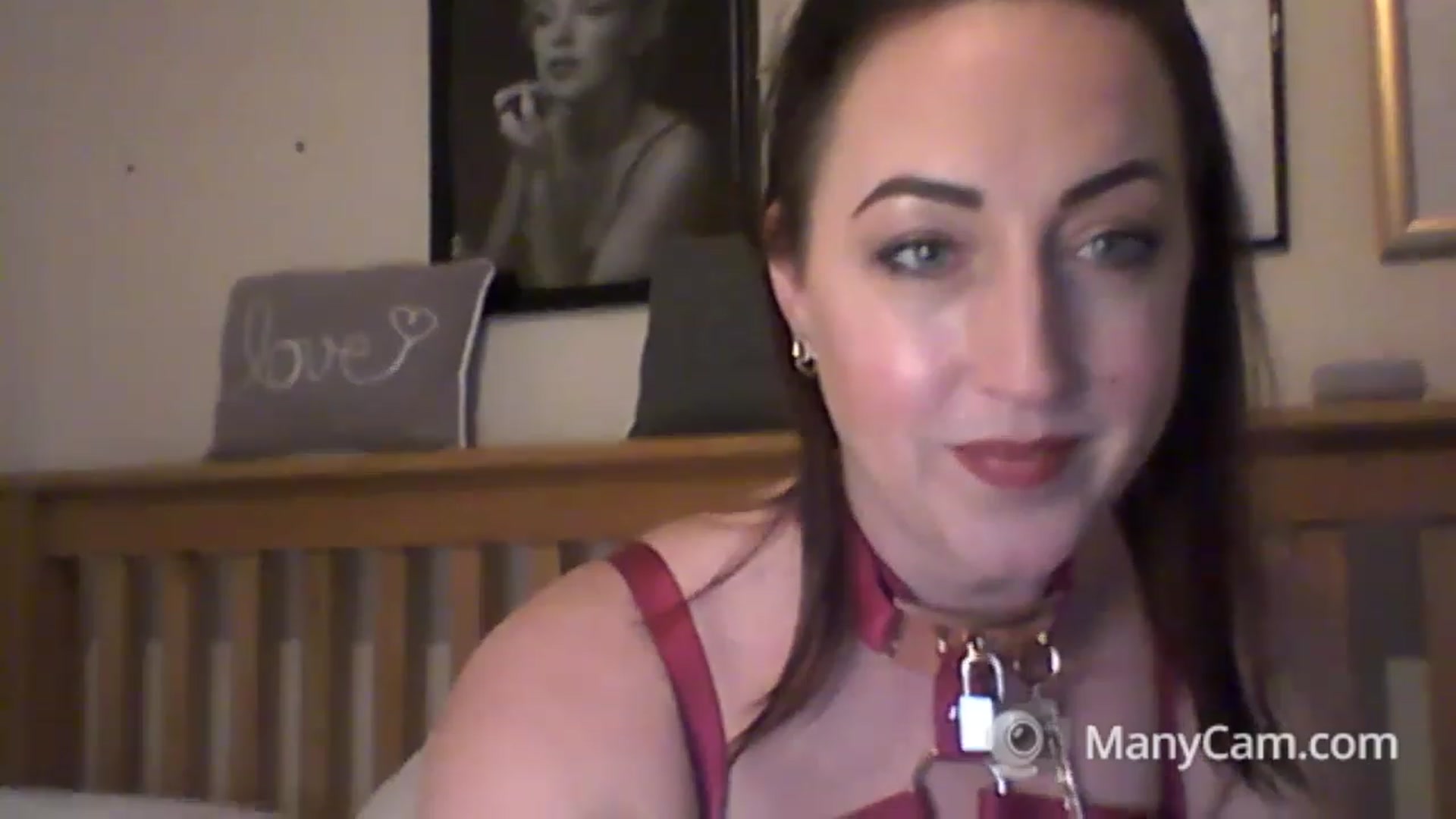 Gallery image thumbnail from MadisonFox1's myfreecams stream on, 01/05/2023, 14:29 image 9 of 20