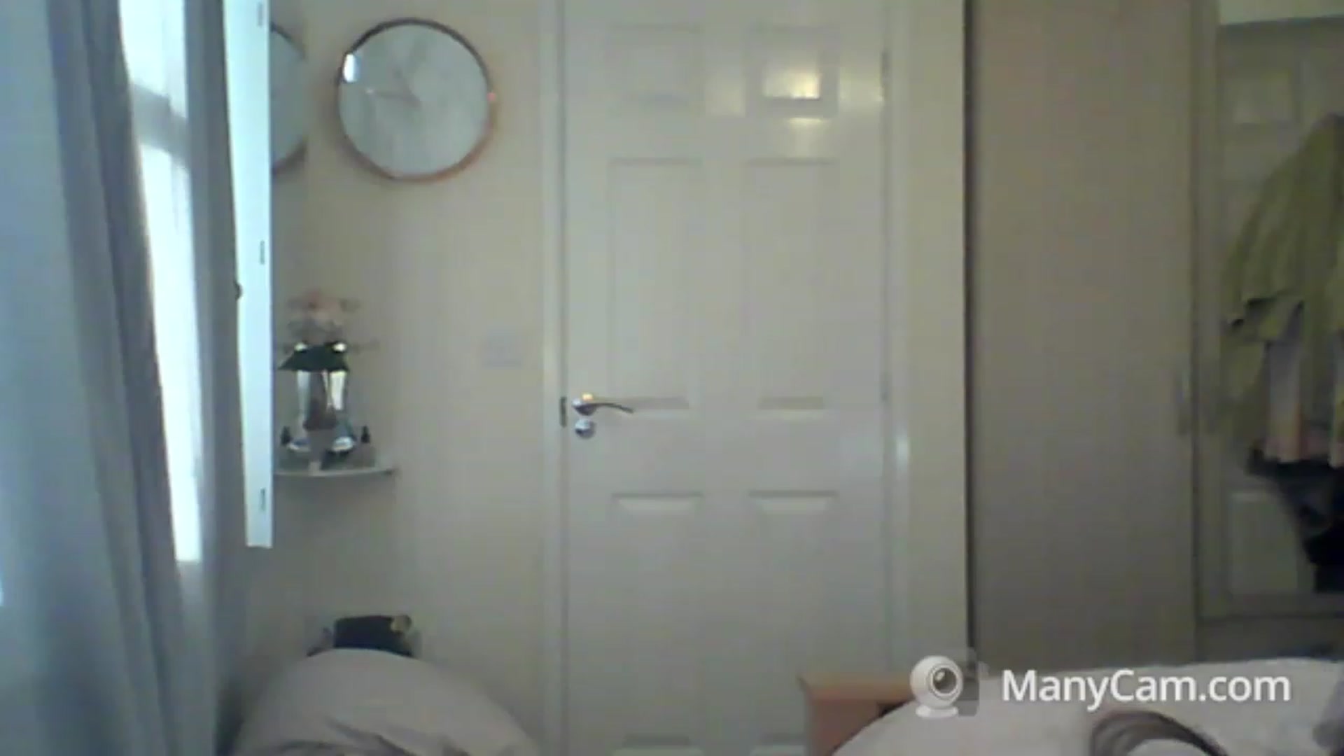 Gallery image thumbnail from MadisonFox1's myfreecams stream on, 01/20/2023, 10:58 image 3 of 20