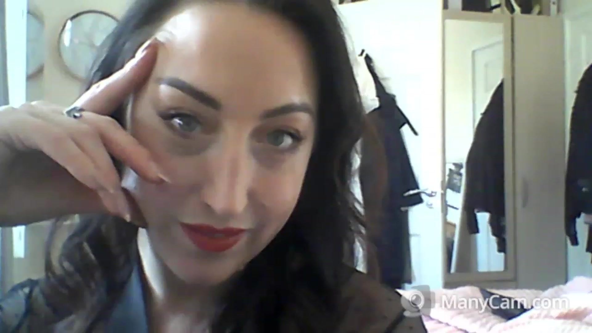 Gallery image thumbnail from MadisonFox1's myfreecams stream on, 01/26/2023, 10:53 image 15 of 20