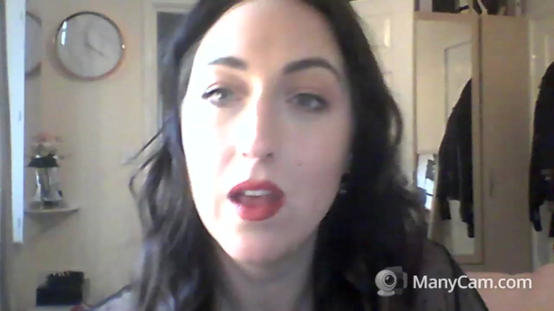 Gallery image thumbnail from MadisonFox1's myfreecams stream on, 01/26/2023, 11:32 image 15 of 20