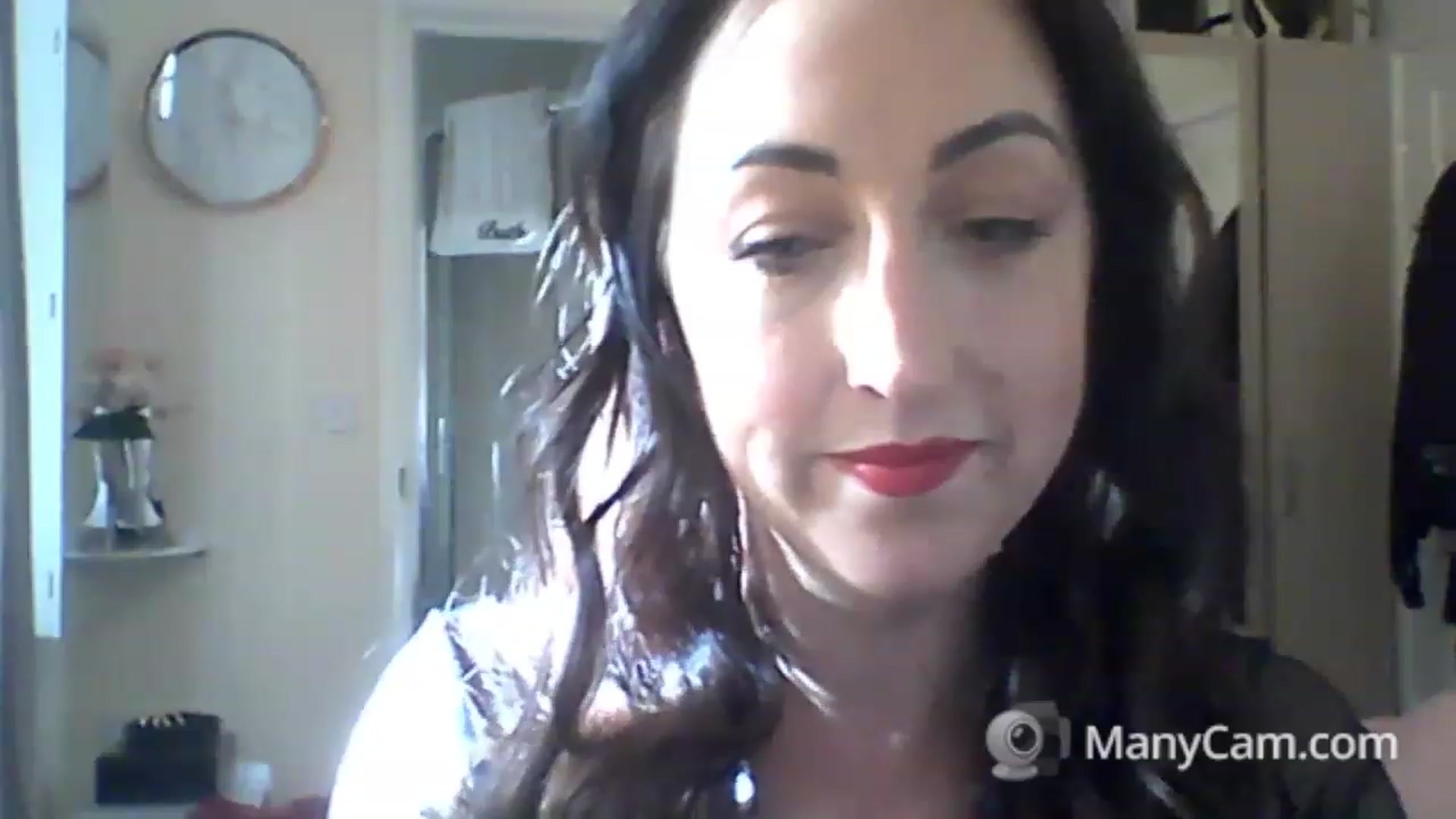Gallery image thumbnail from MadisonFox1's myfreecams stream on, 01/26/2023, 11:32 image 13 of 20