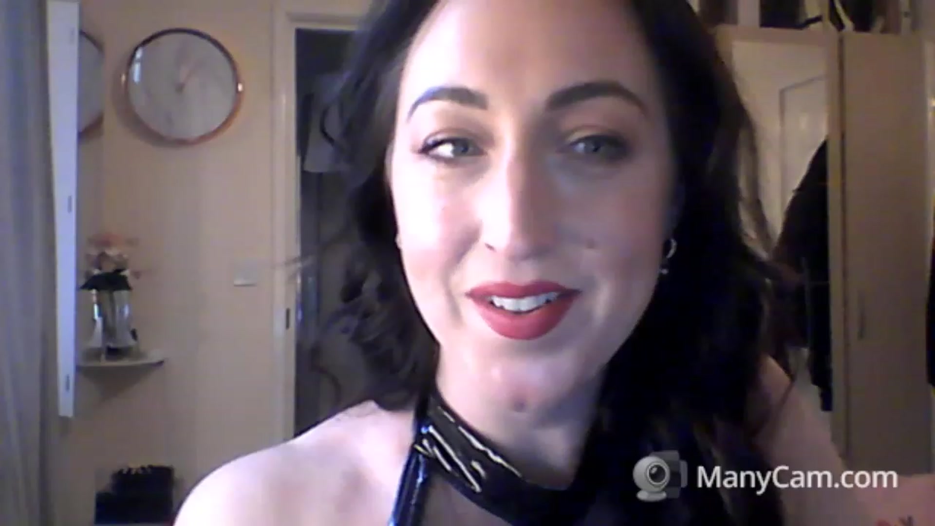 Gallery image thumbnail from MadisonFox1's myfreecams stream on, 01/26/2023, 12:18 image 11 of 20