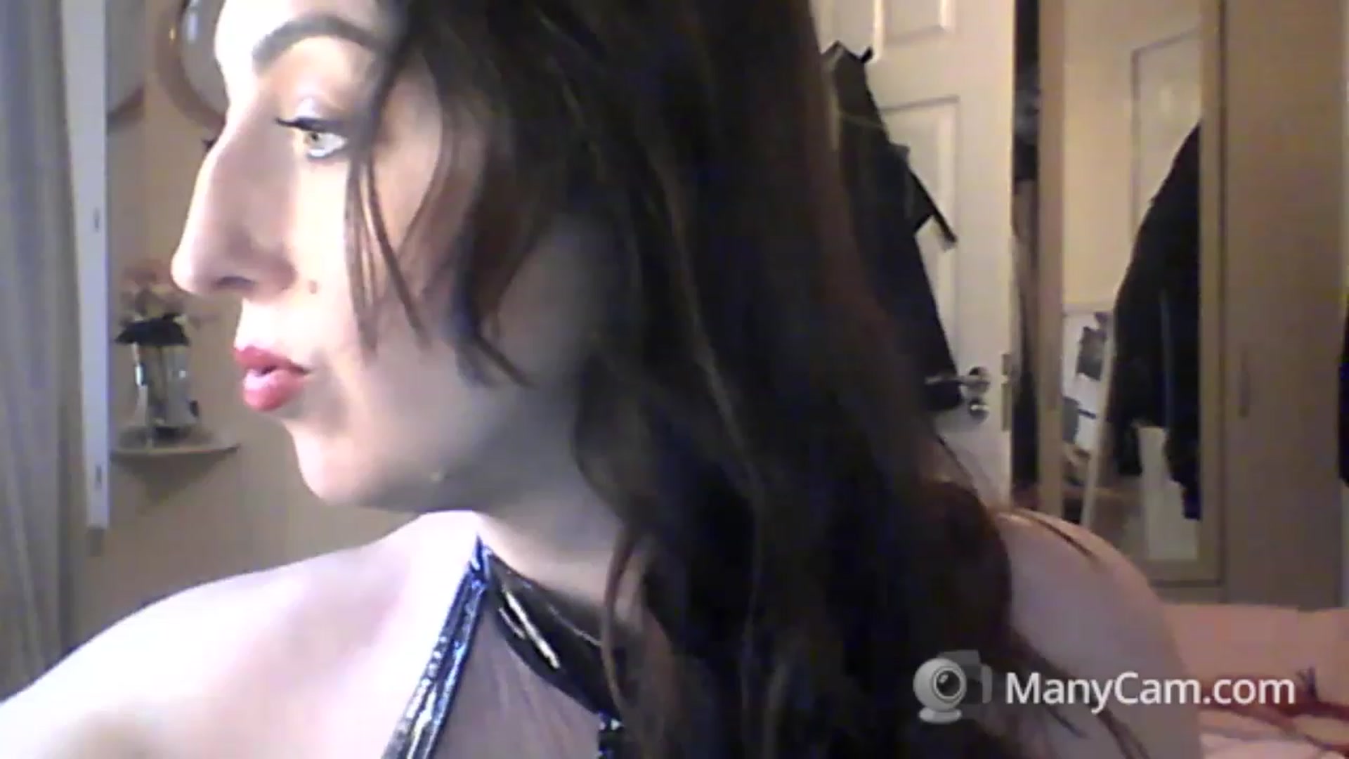 Gallery image thumbnail from MadisonFox1's myfreecams stream on, 01/26/2023, 12:18 image 5 of 20