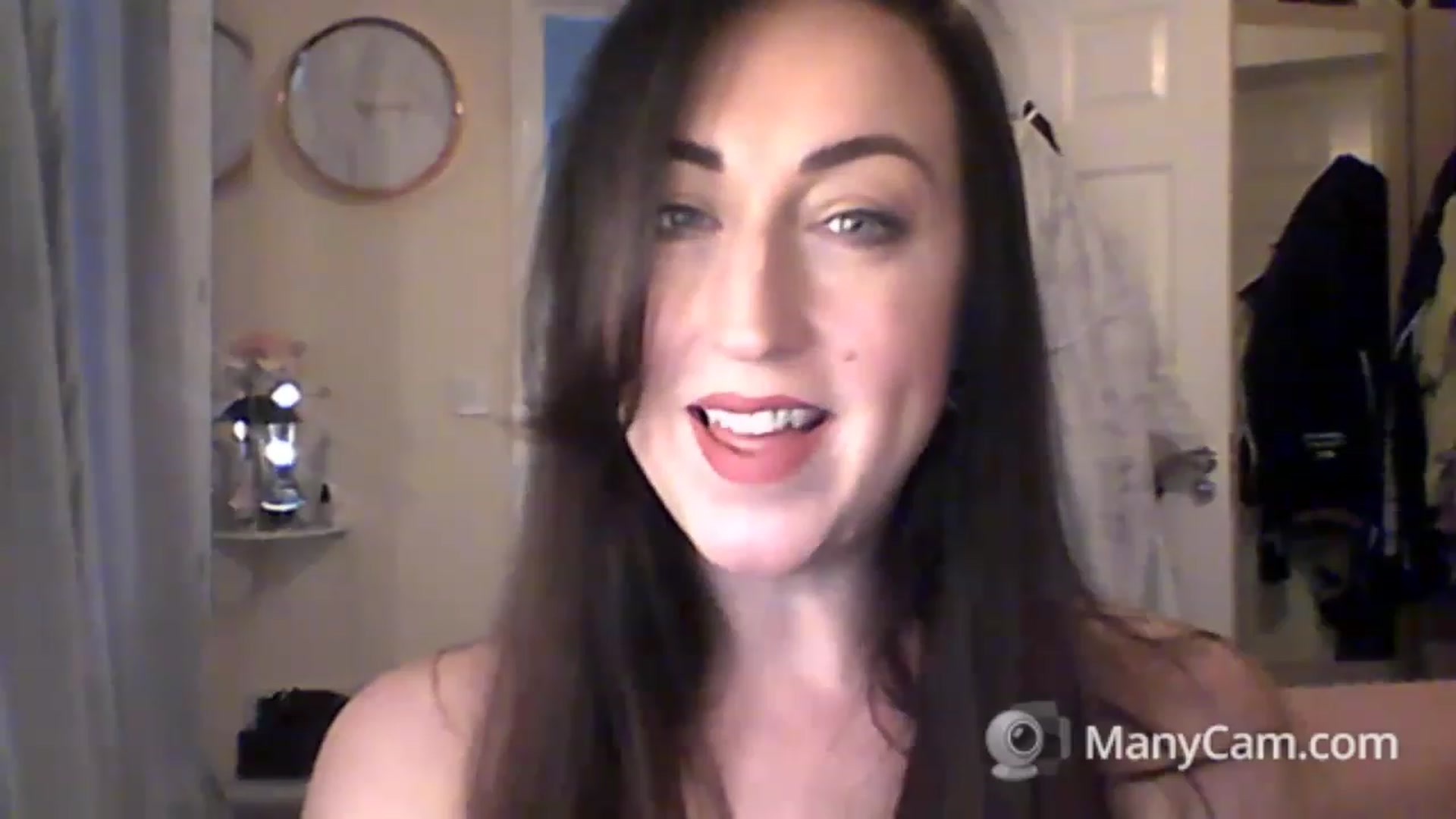 Gallery image thumbnail from MadisonFox1's myfreecams stream on, 01/27/2023, 12:18 image 19 of 20