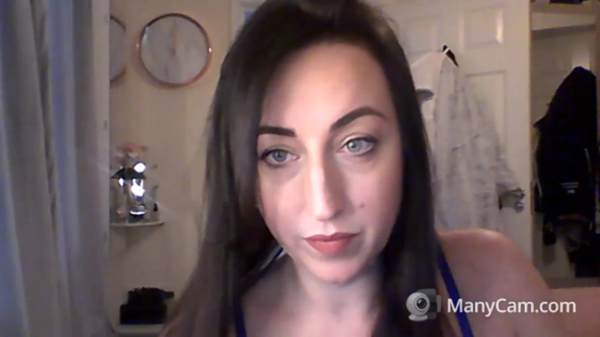 Gallery image thumbnail from MadisonFox1's myfreecams stream on, 01/27/2023, 12:18 image 3 of 20