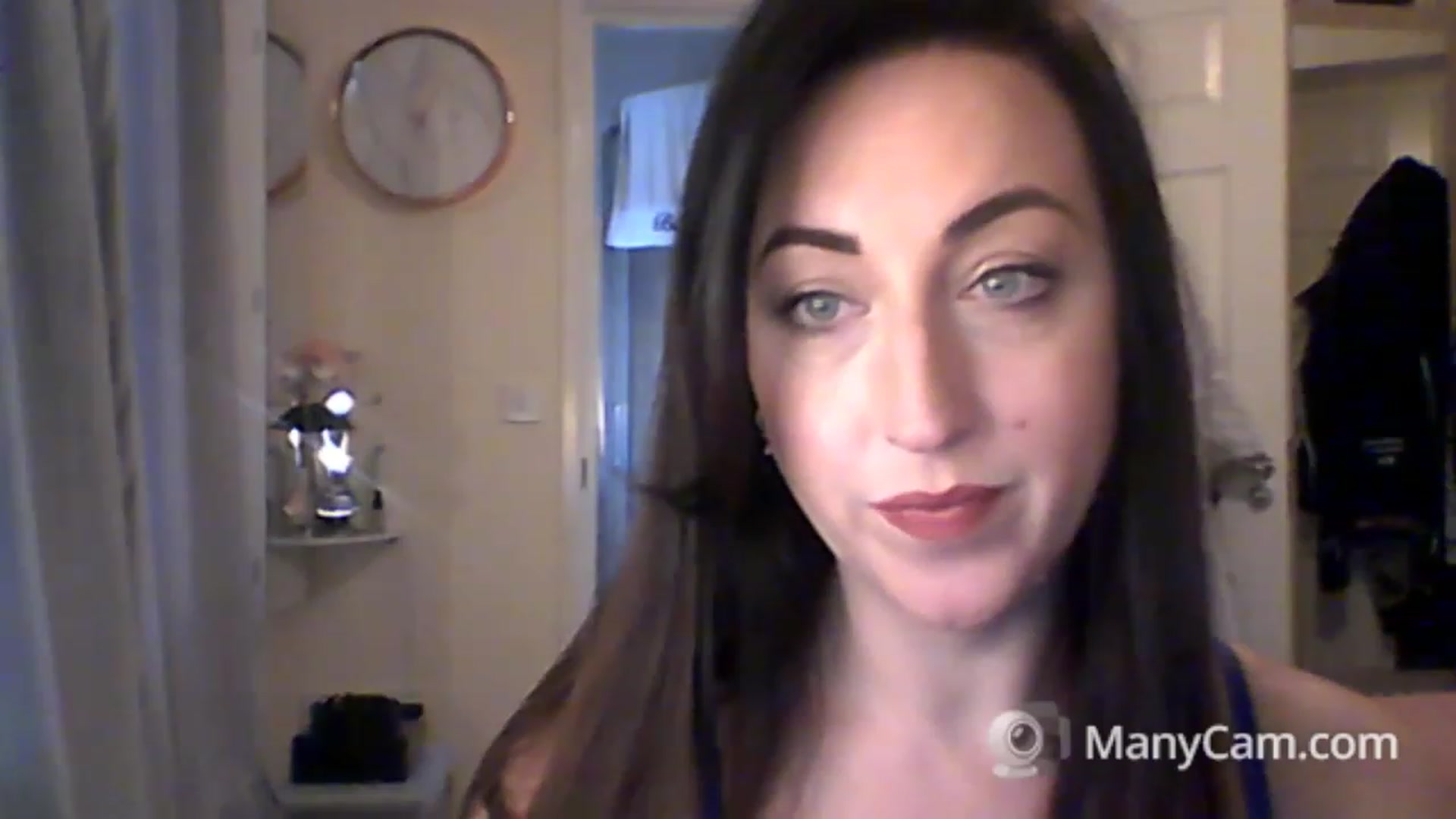 Gallery image thumbnail from MadisonFox1's myfreecams stream on, 01/27/2023, 12:18 image 6 of 20
