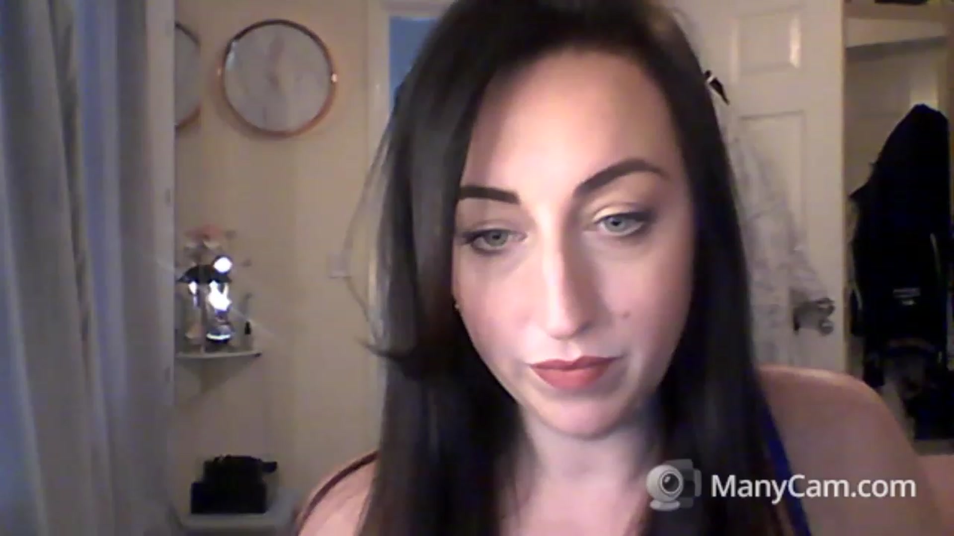 Gallery image thumbnail from MadisonFox1's myfreecams stream on, 01/27/2023, 12:18 image 2 of 20