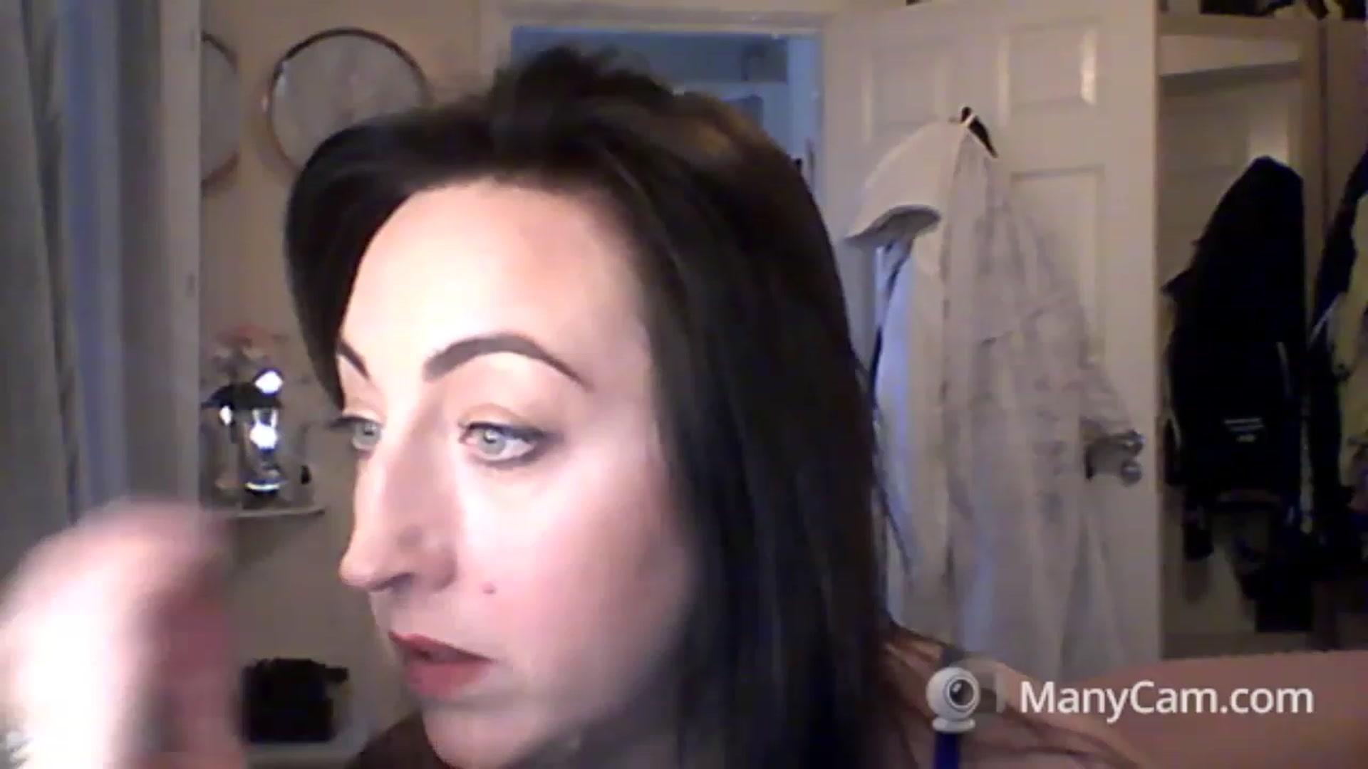 Gallery image thumbnail from MadisonFox1's myfreecams stream on, 01/27/2023, 12:18 image 13 of 20