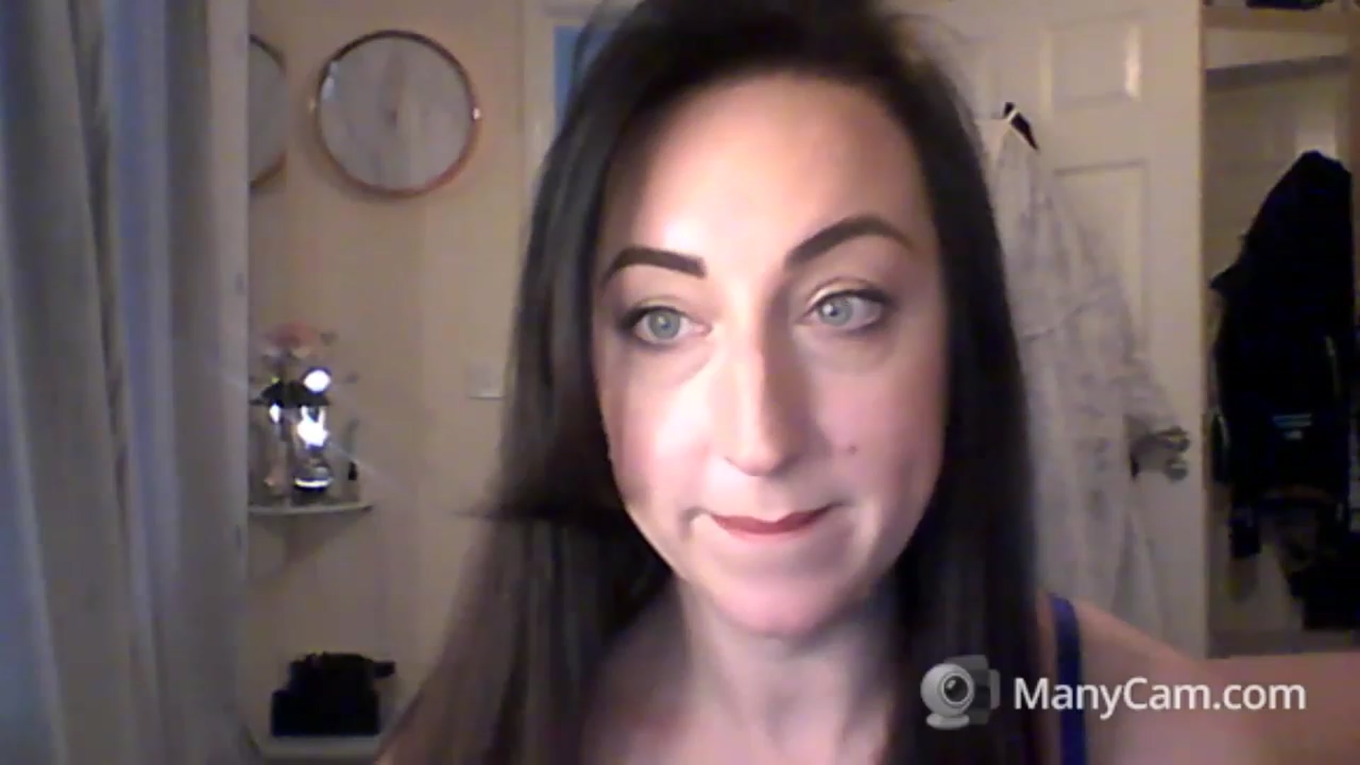 Gallery image thumbnail from MadisonFox1's myfreecams stream on, 01/27/2023, 12:18 image 4 of 20