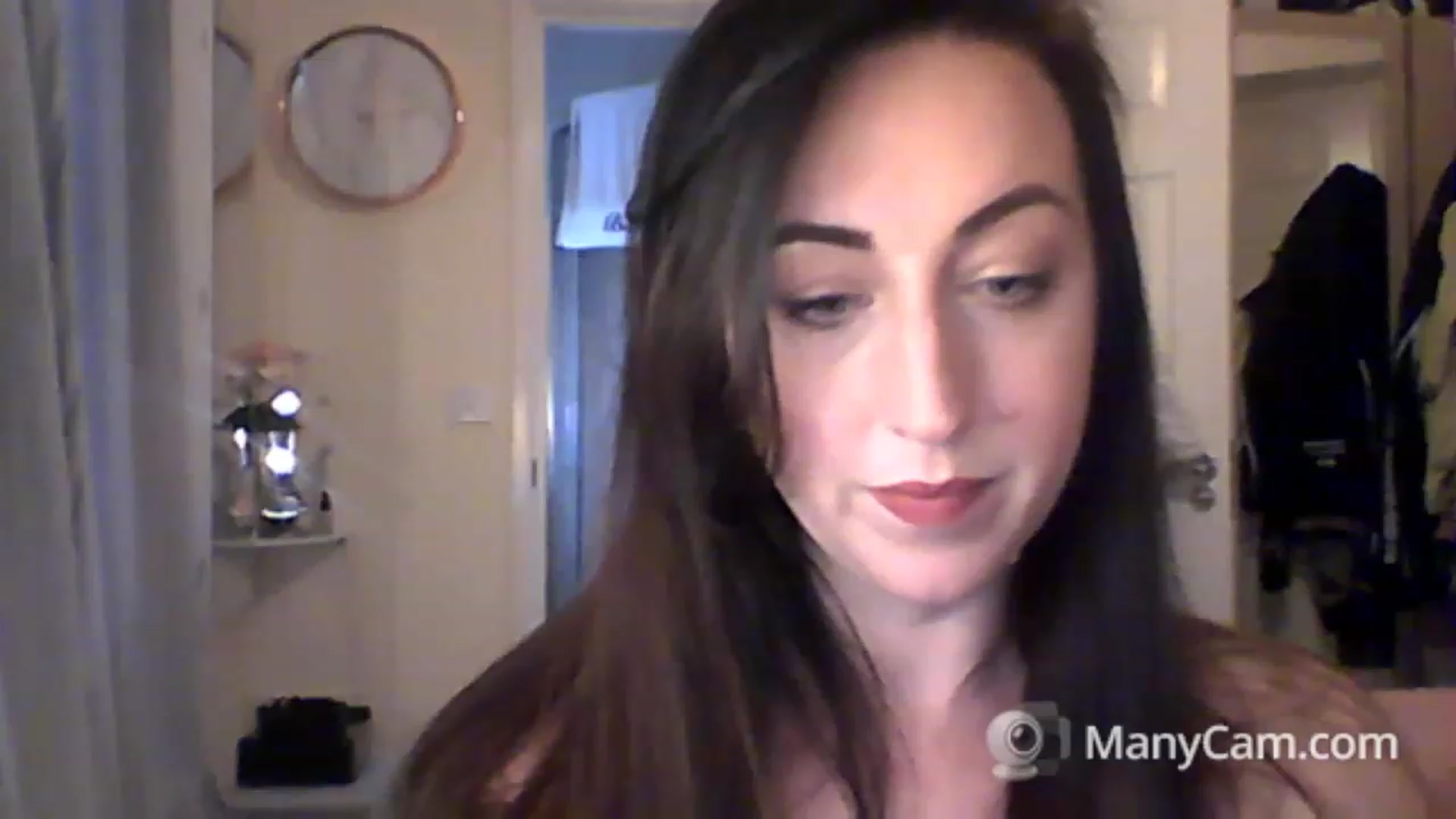 Gallery image thumbnail from MadisonFox1's myfreecams stream on, 01/27/2023, 12:18 image 17 of 20