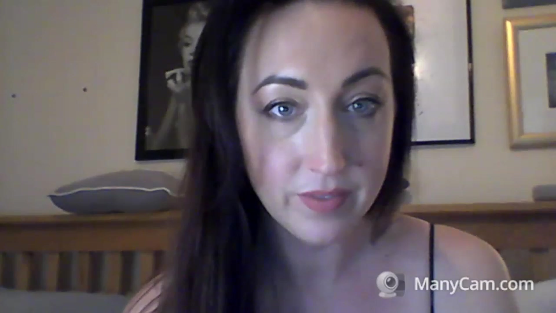 Gallery image thumbnail from MadisonFox1's myfreecams stream on, 02/02/2023, 12:19 image 12 of 20