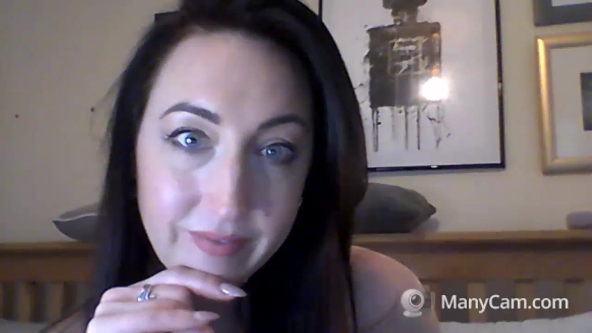 Gallery image thumbnail from MadisonFox1's myfreecams stream on, 02/02/2023, 12:19 image 11 of 20