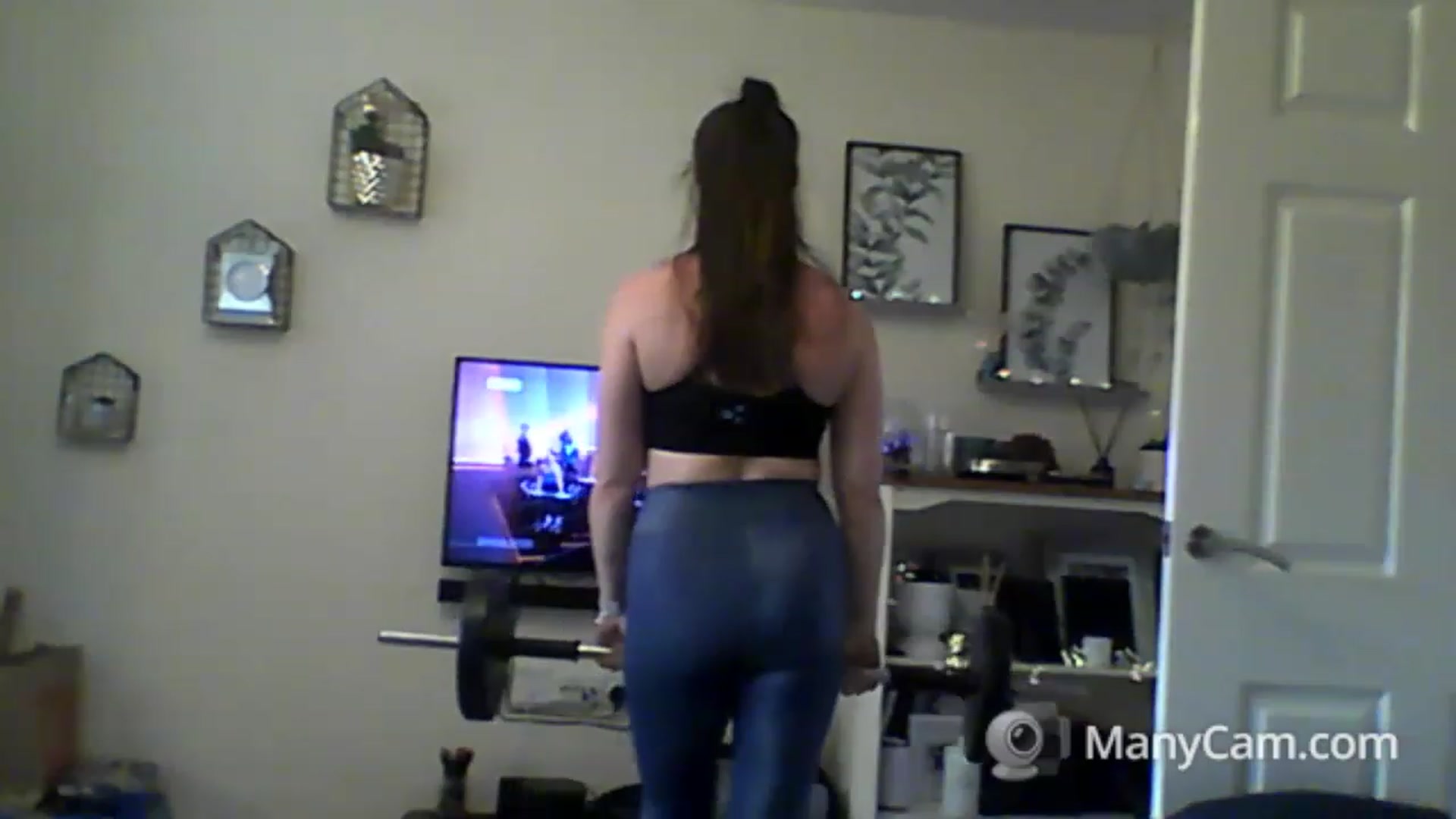 Gallery image thumbnail from MadisonFox1's myfreecams stream on, 02/03/2023, 10:16 image 16 of 20