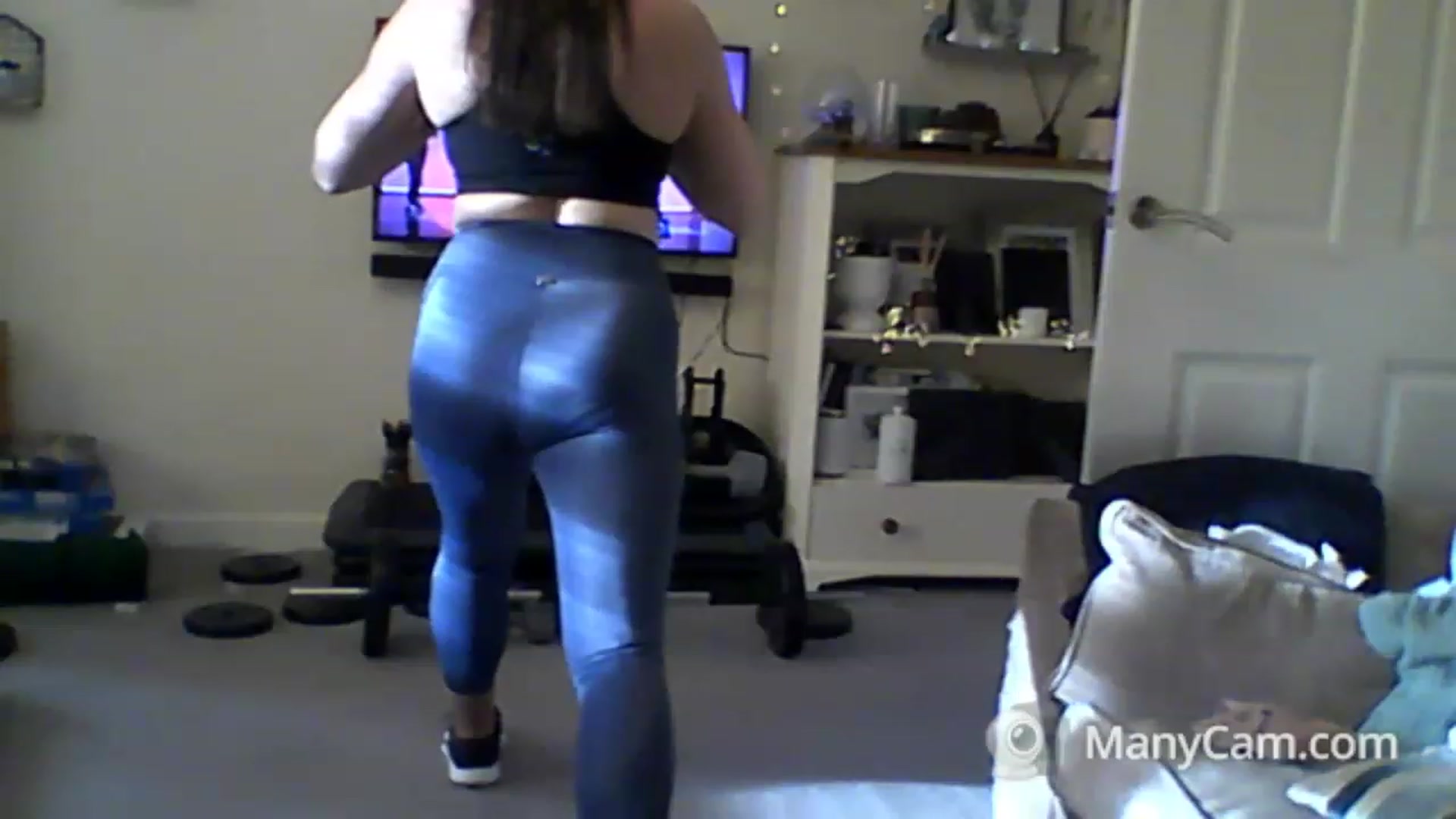 Gallery image thumbnail from MadisonFox1's myfreecams stream on, 02/03/2023, 10:16 image 7 of 20