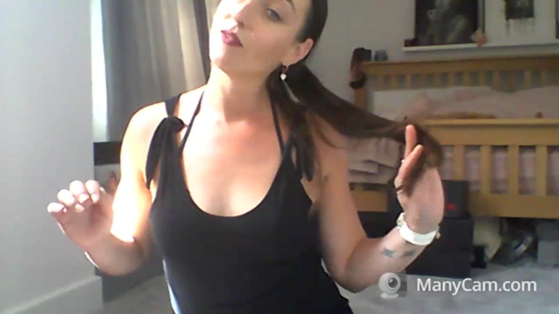 Gallery image thumbnail from MadisonFox1's myfreecams stream on, 07/13/2023, 11:07 image 14 of 20