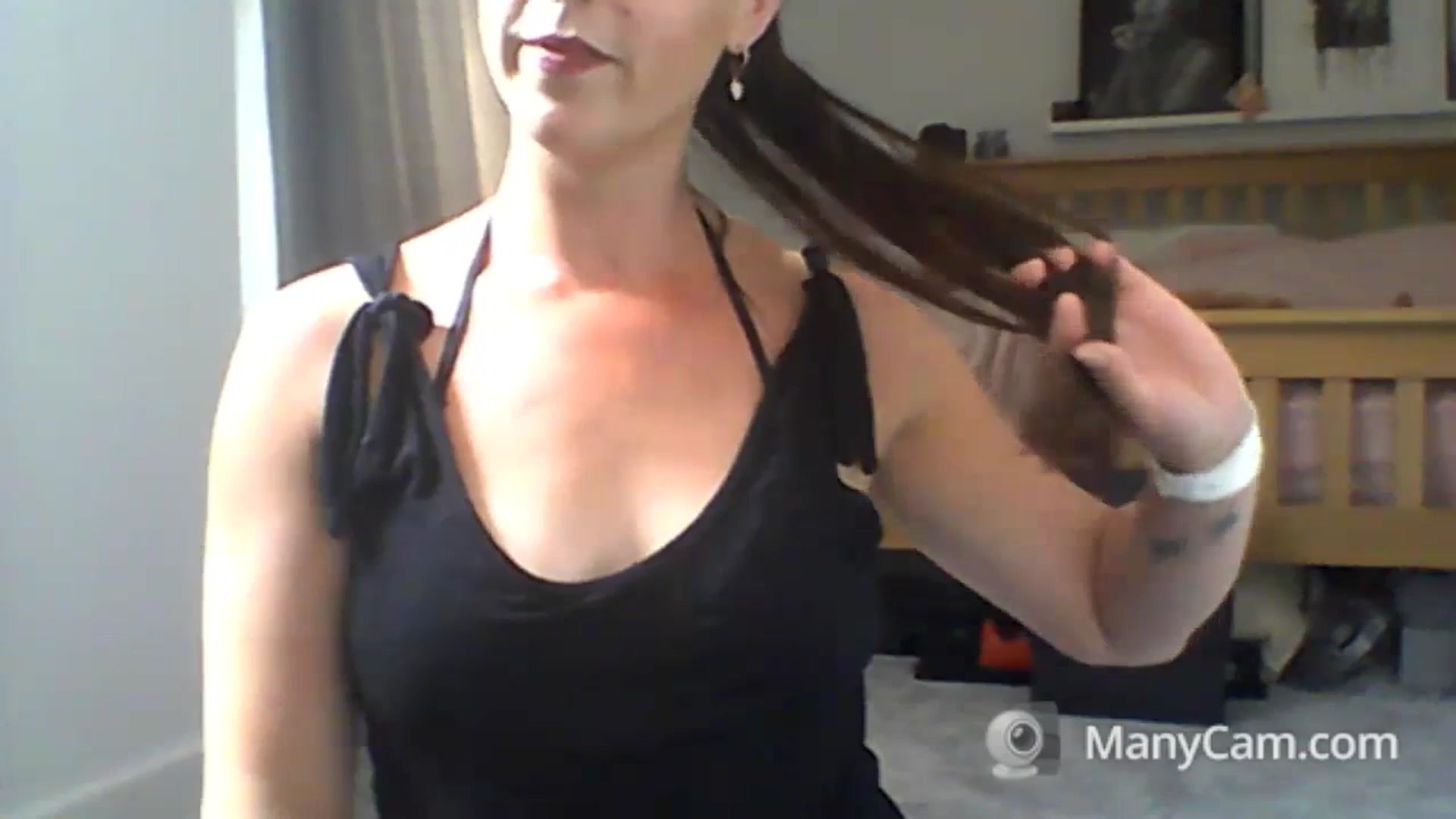 Gallery image thumbnail from MadisonFox1's myfreecams stream on, 07/13/2023, 11:07 image 19 of 20