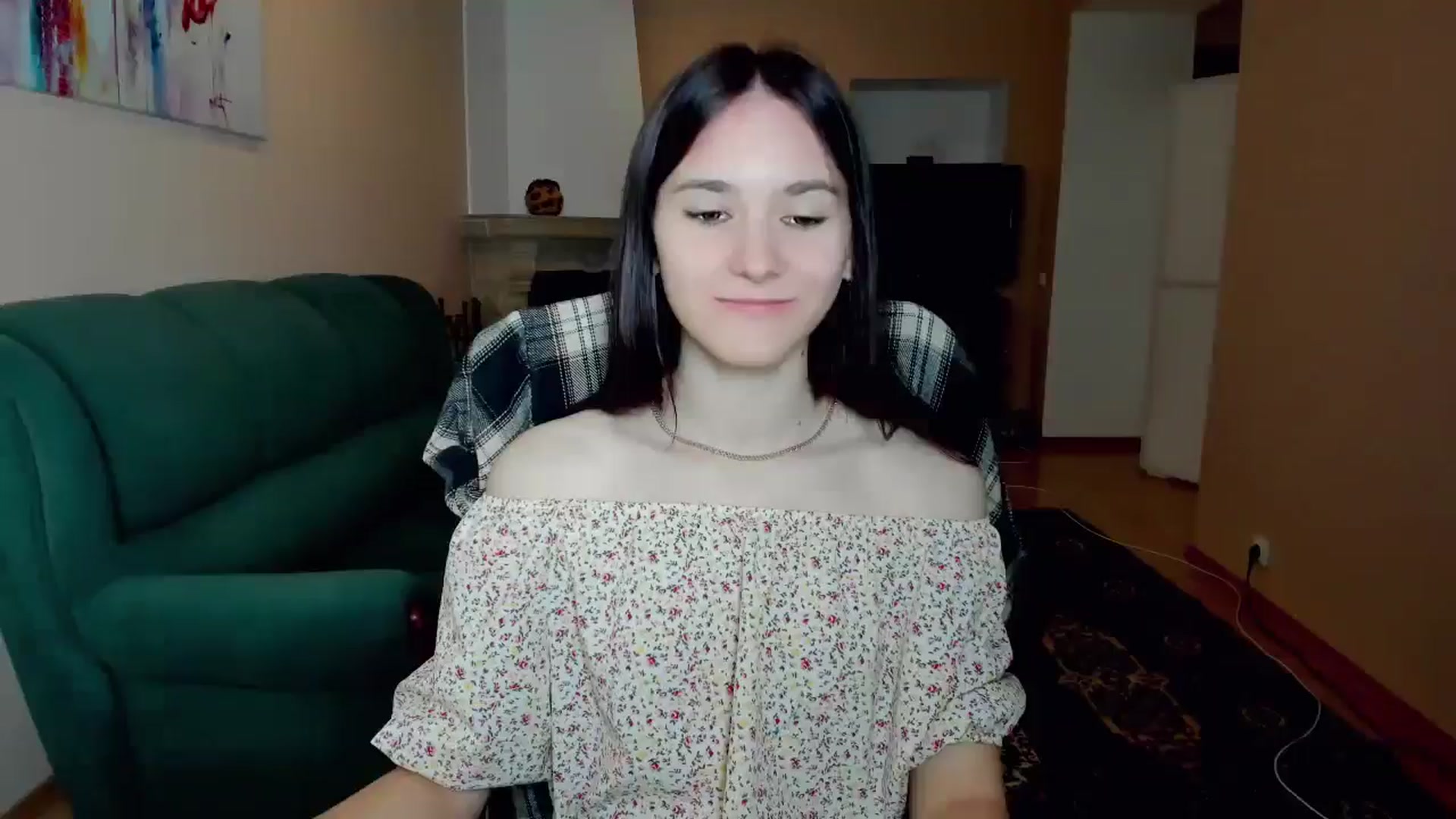 Gallery image thumbnail from Madison_Burke's myfreecams stream on, 05/16/2025, 22:39 image 16 of 20