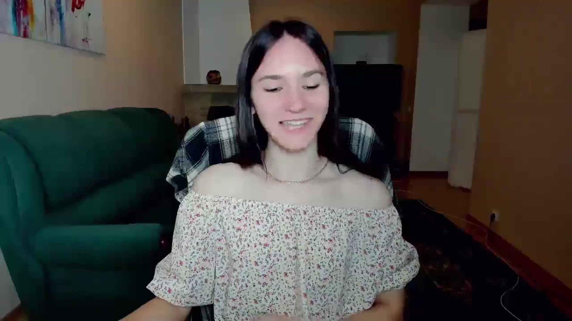 Gallery image thumbnail from Madison_Burke's myfreecams stream on, 05/16/2025, 22:39 image 17 of 20