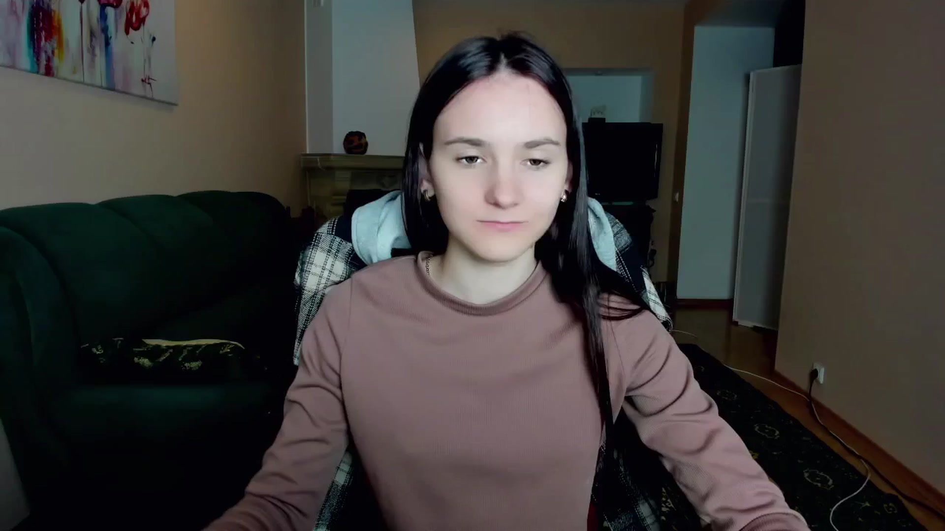 Gallery image thumbnail from Madison_Burke's myfreecams stream on, 05/17/2025, 21:13 image 15 of 20