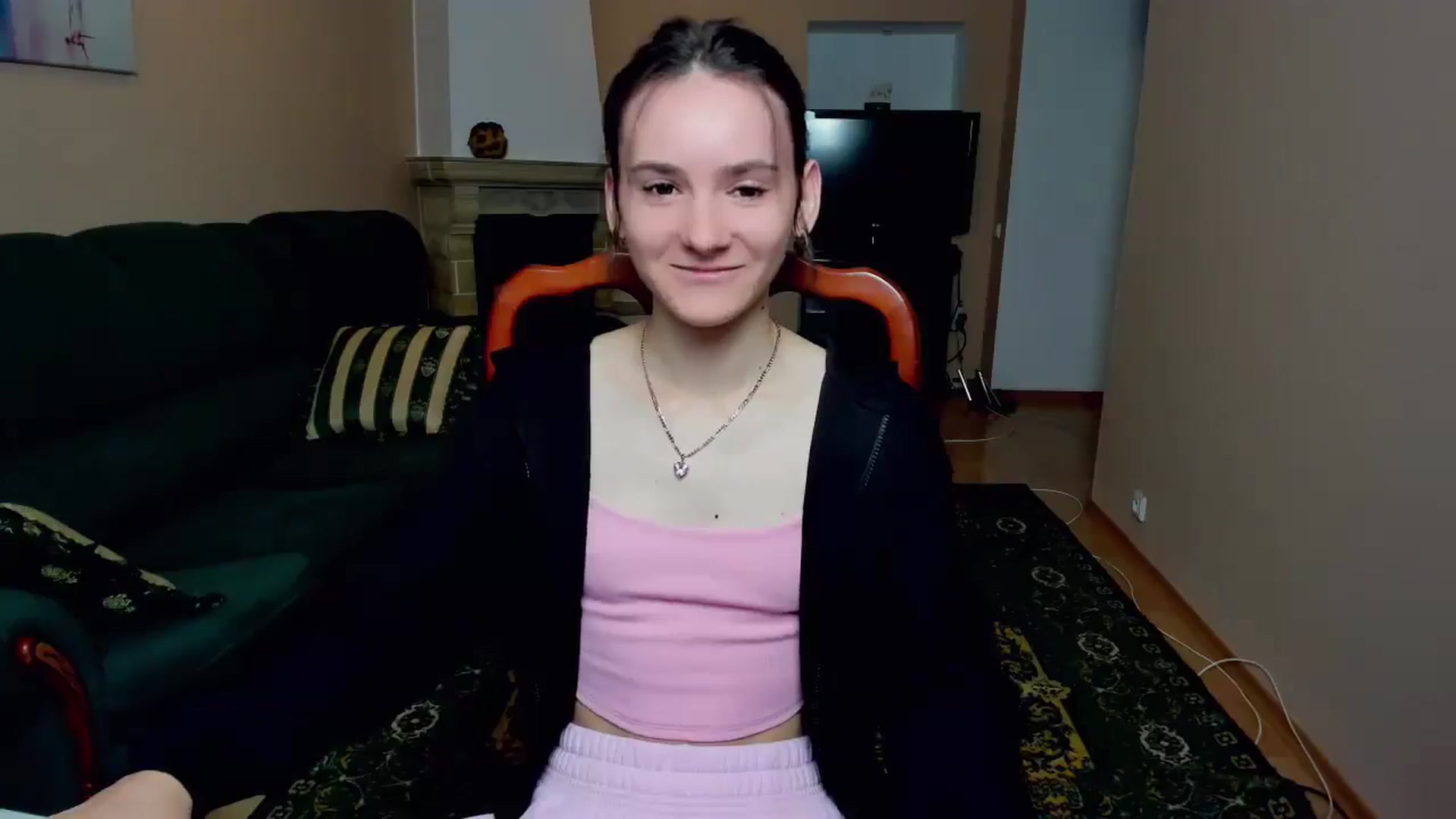 Gallery image thumbnail from Madison_Burke's myfreecams stream on, 07/03/2025, 24:03 image 11 of 20