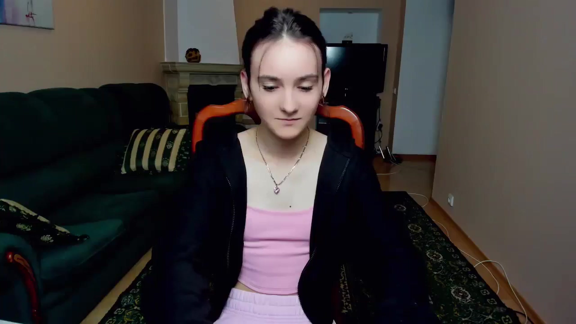Gallery image thumbnail from Madison_Burke's myfreecams stream on, 07/03/2025, 24:03 image 7 of 20