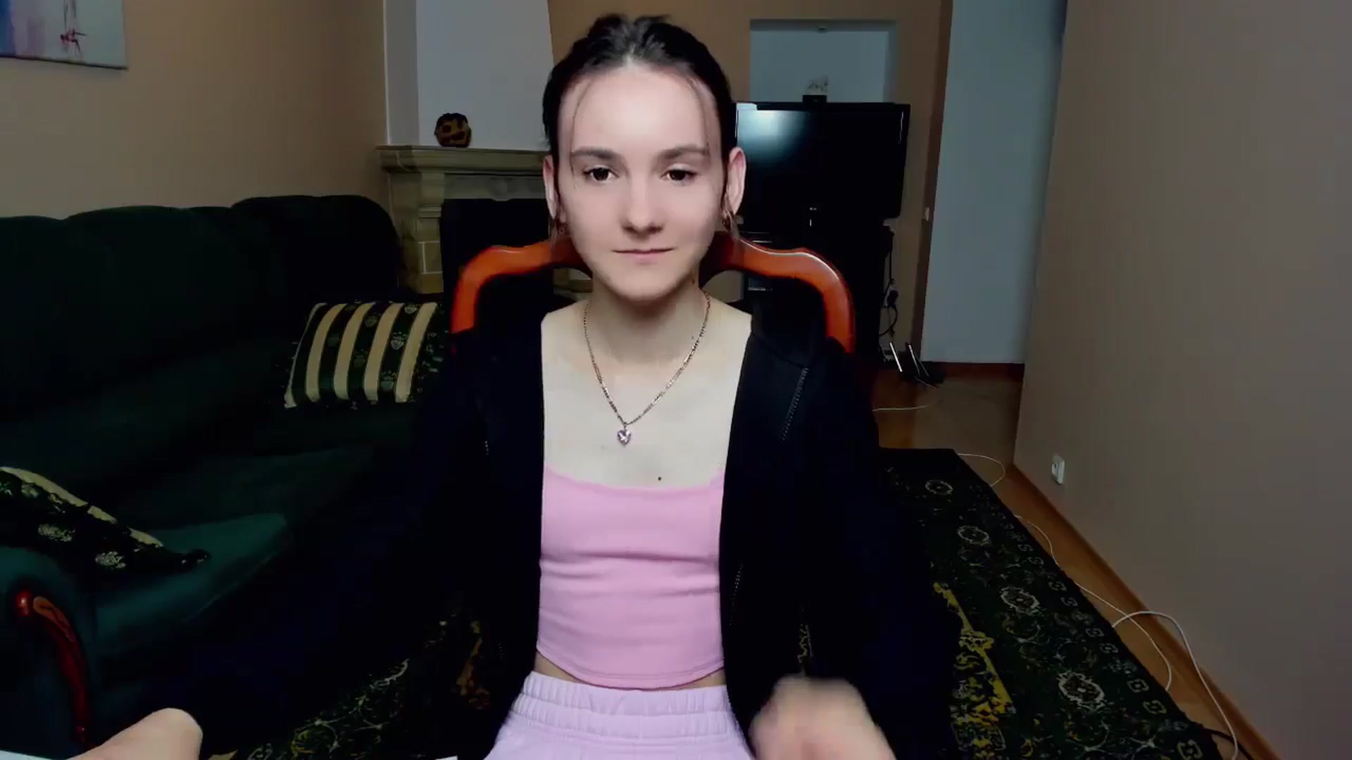 Gallery image thumbnail from Madison_Burke's myfreecams stream on, 07/03/2025, 24:03 image 12 of 20