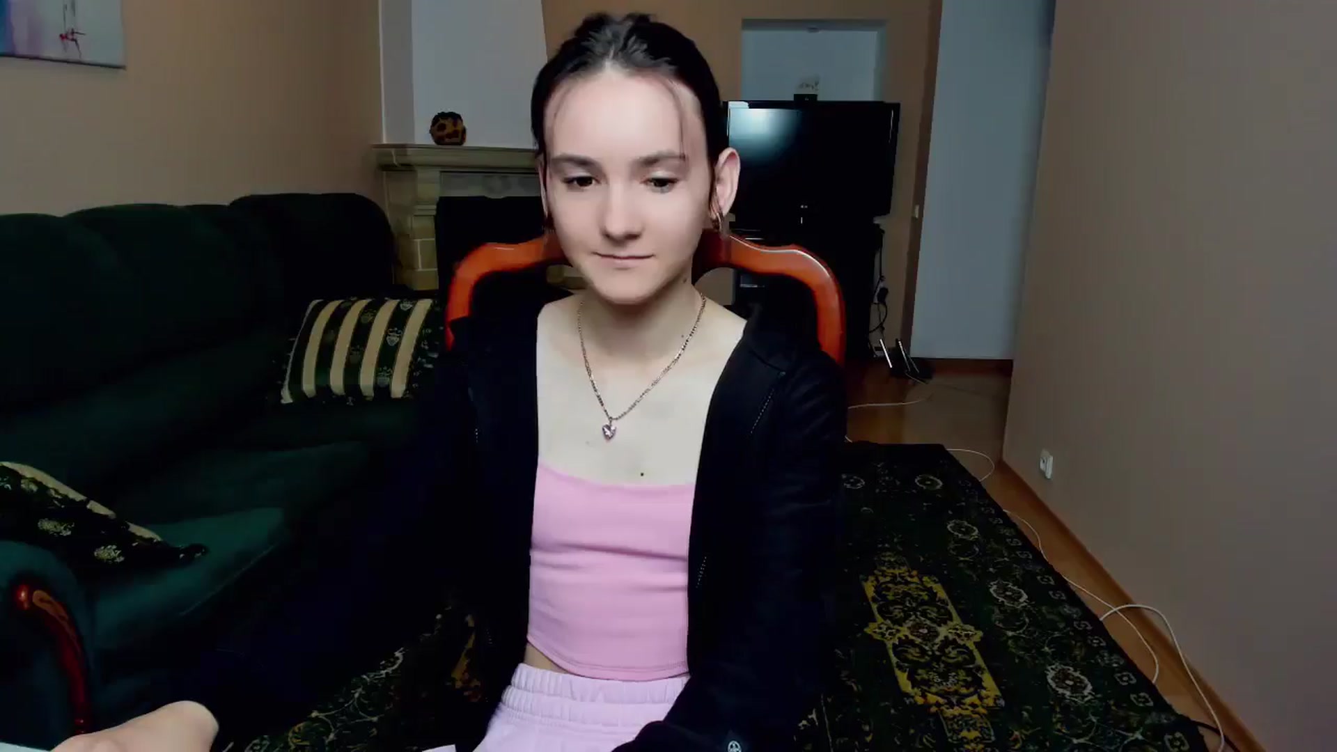Gallery image thumbnail from Madison_Burke's myfreecams stream on, 07/03/2025, 24:03 image 13 of 20