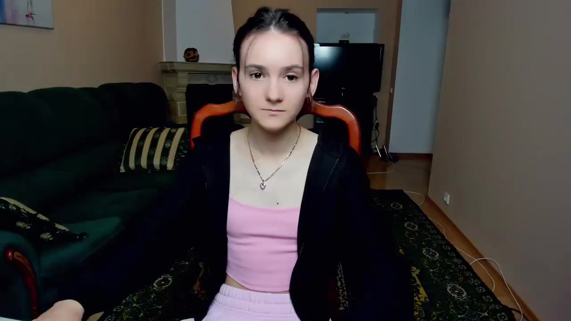 Gallery image thumbnail from Madison_Burke's myfreecams stream on, 07/03/2025, 24:03 image 10 of 20