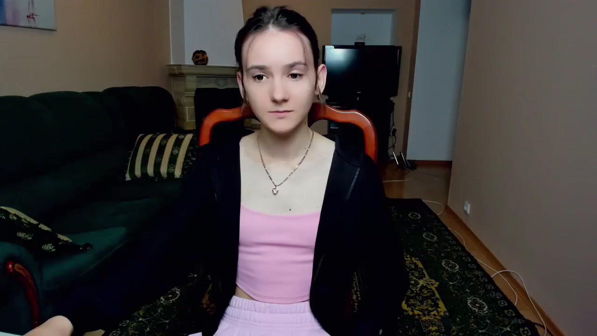 Gallery image thumbnail from Madison_Burke's myfreecams stream on, 07/03/2025, 24:03 image 14 of 20