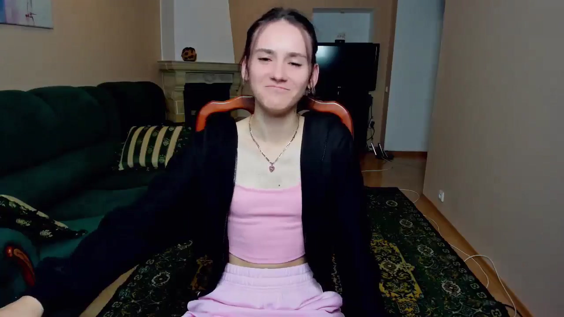 Gallery image thumbnail from Madison_Burke's myfreecams stream on, 07/03/2025, 01:40 image 15 of 20