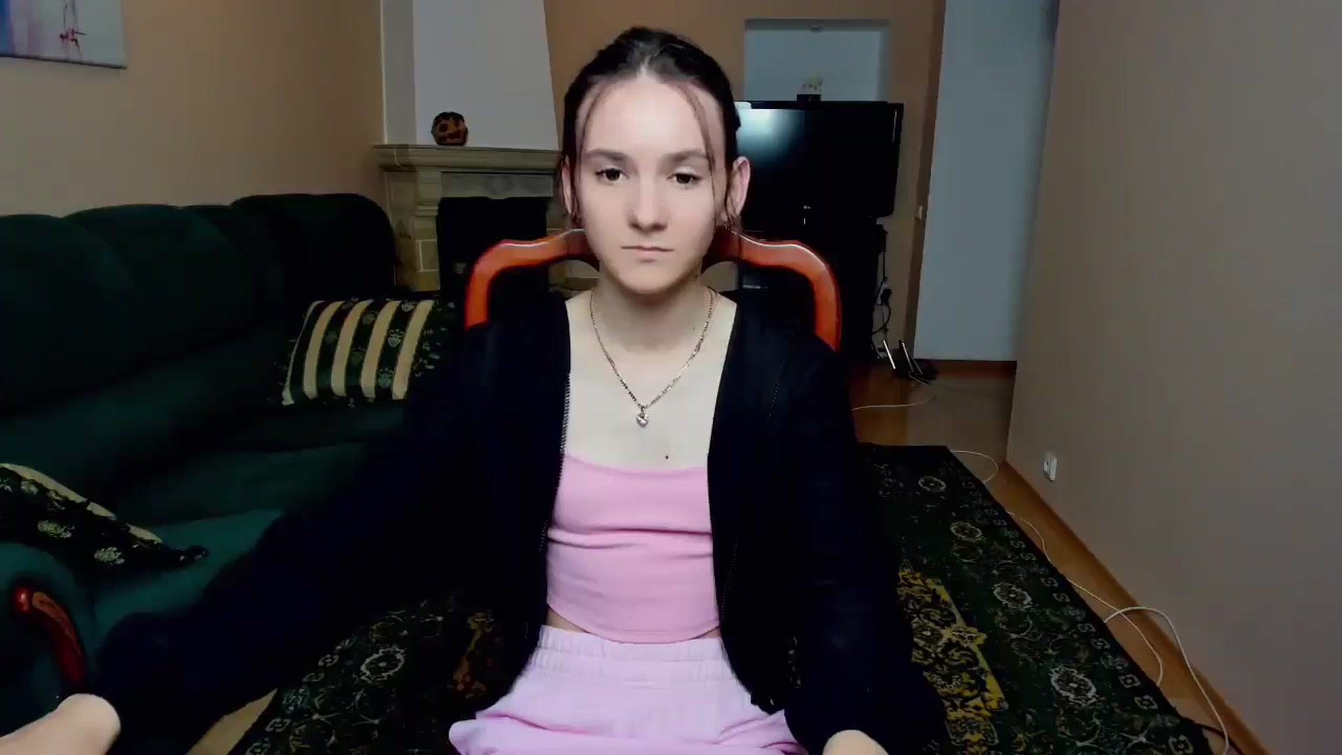 Gallery image thumbnail from Madison_Burke's myfreecams stream on, 07/03/2025, 01:40 image 17 of 20