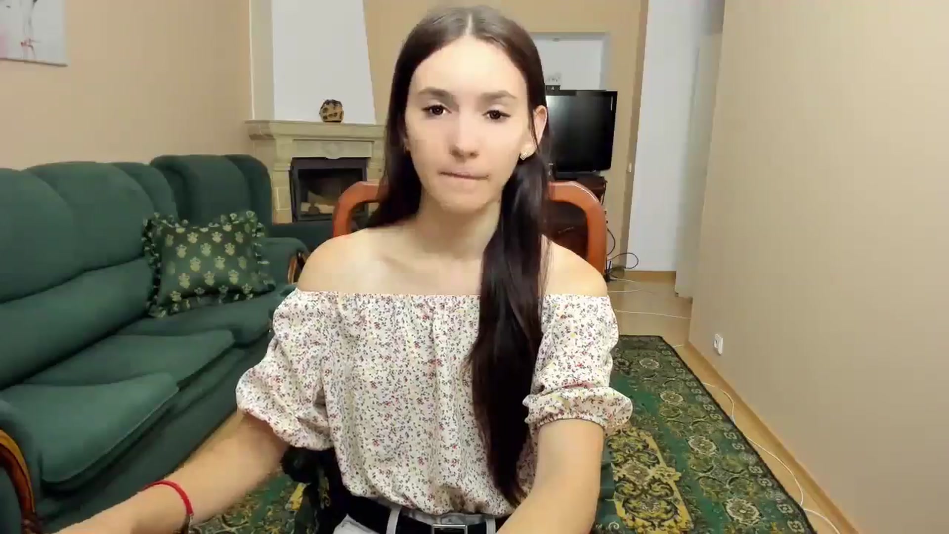 Gallery image thumbnail from Madison_Burke's myfreecams stream on, 08/03/2025, 22:09 image 11 of 20