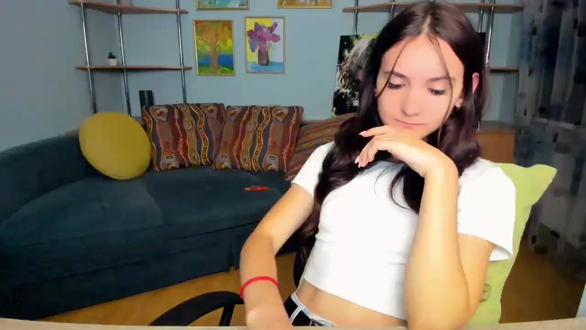 Gallery image thumbnail from Madison_Burke's myfreecams stream on, 08/06/2025, 24:00 image 18 of 20