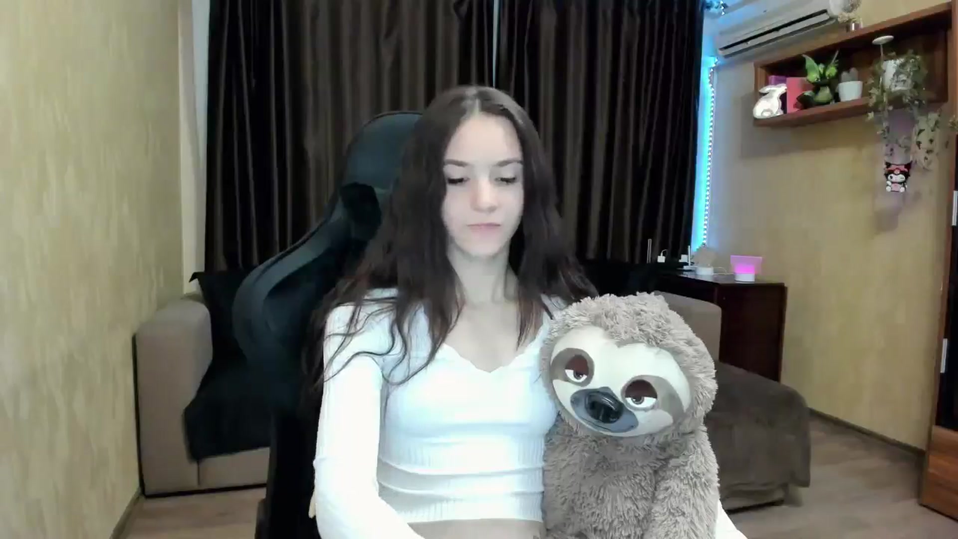Gallery image thumbnail from Madison_Burke's myfreecams stream on, 08/12/2025, 02:36 image 8 of 20