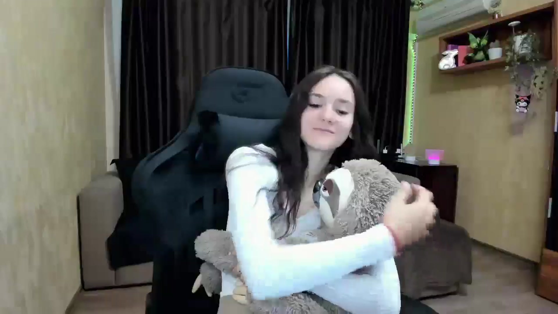 Gallery image thumbnail from Madison_Burke's myfreecams stream on, 08/12/2025, 02:36 image 16 of 20