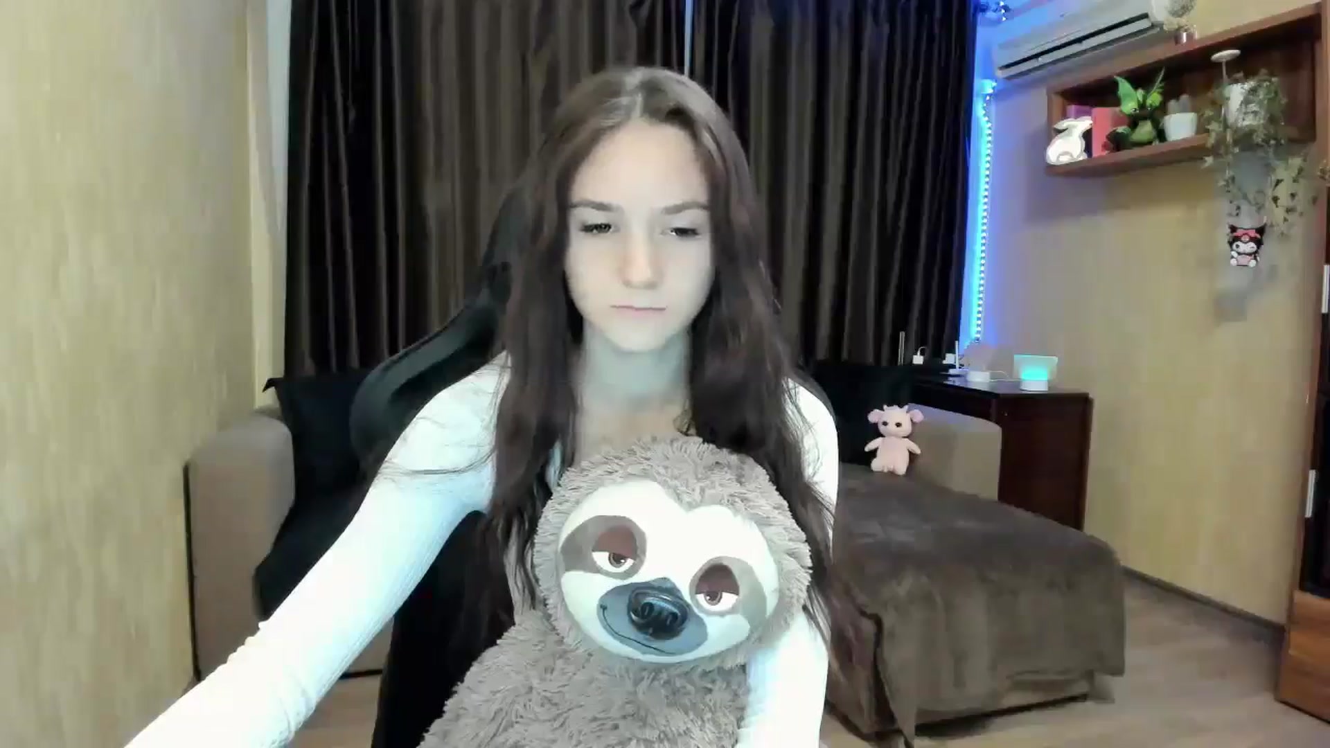 Gallery image thumbnail from Madison_Burke's myfreecams stream on, 08/12/2025, 02:36 image 11 of 20