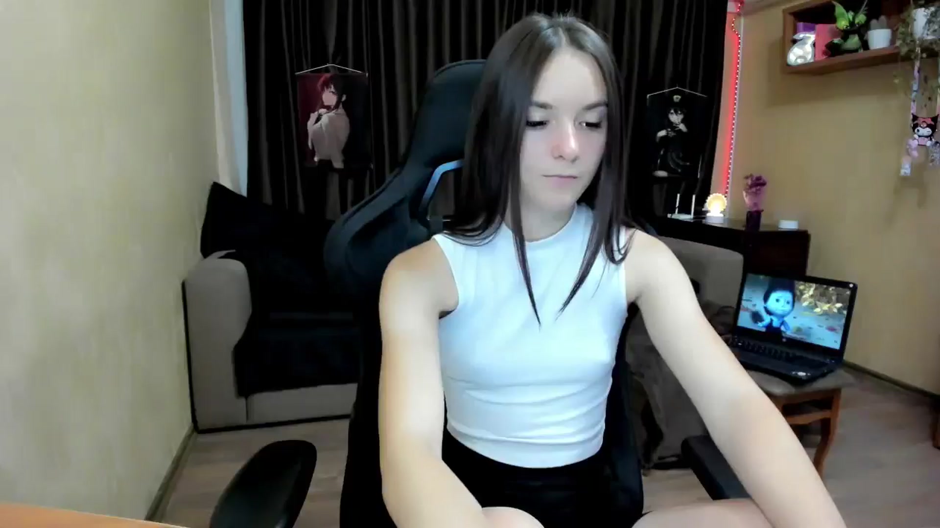 Gallery image thumbnail from Madison_Burke's myfreecams stream on, 08/13/2025, 19:09 image 8 of 20