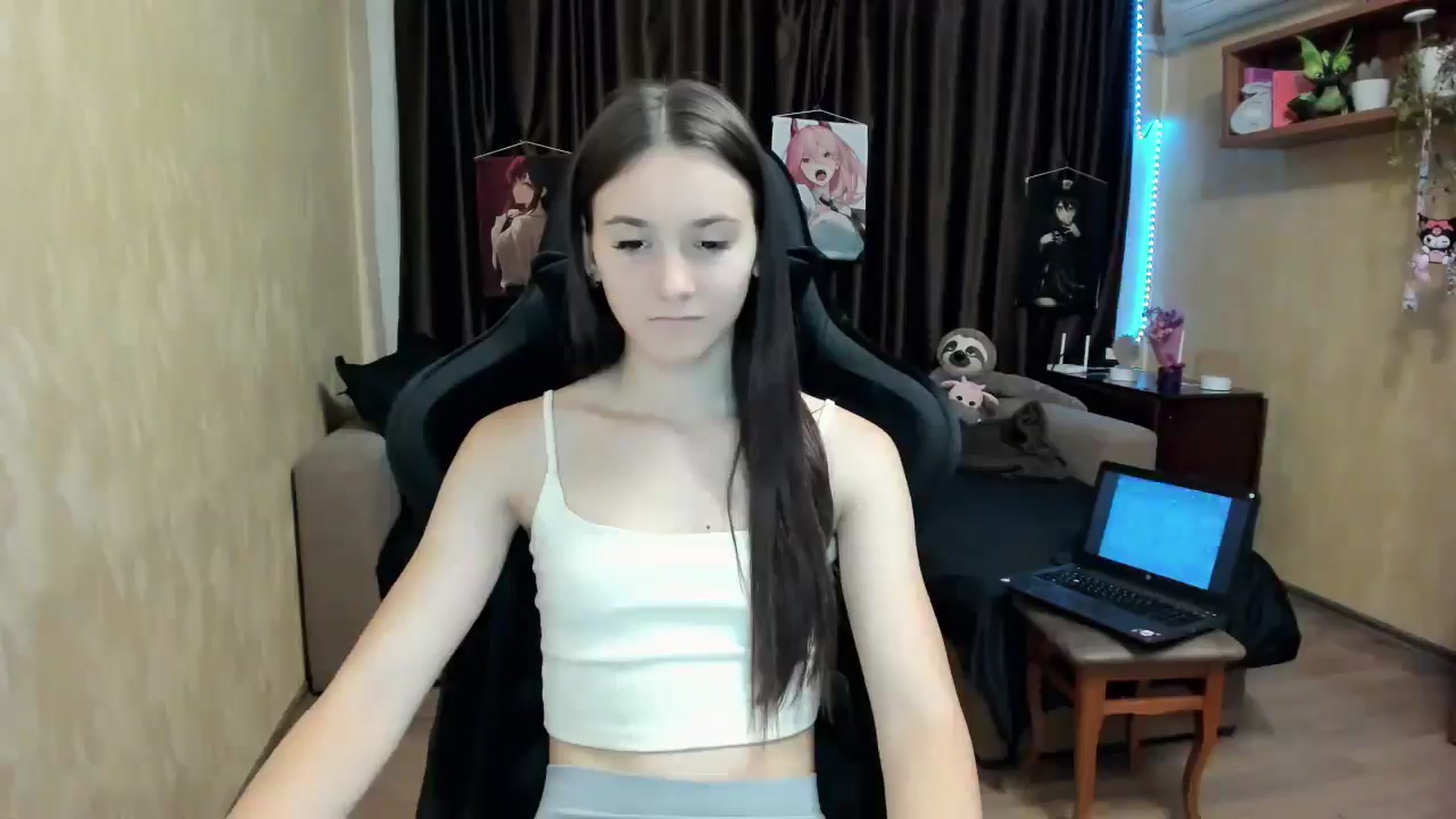 Gallery image thumbnail from Madison_Burke's myfreecams stream on, 08/14/2025, 17:38 image 6 of 20