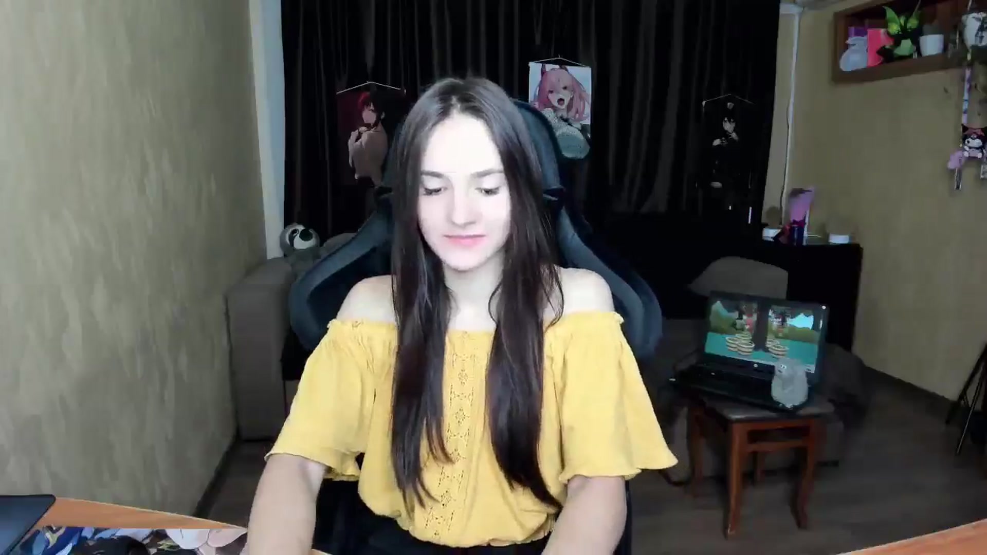 Gallery image thumbnail from Madison_Burke's myfreecams stream on, 08/18/2025, 17:02 image 8 of 20