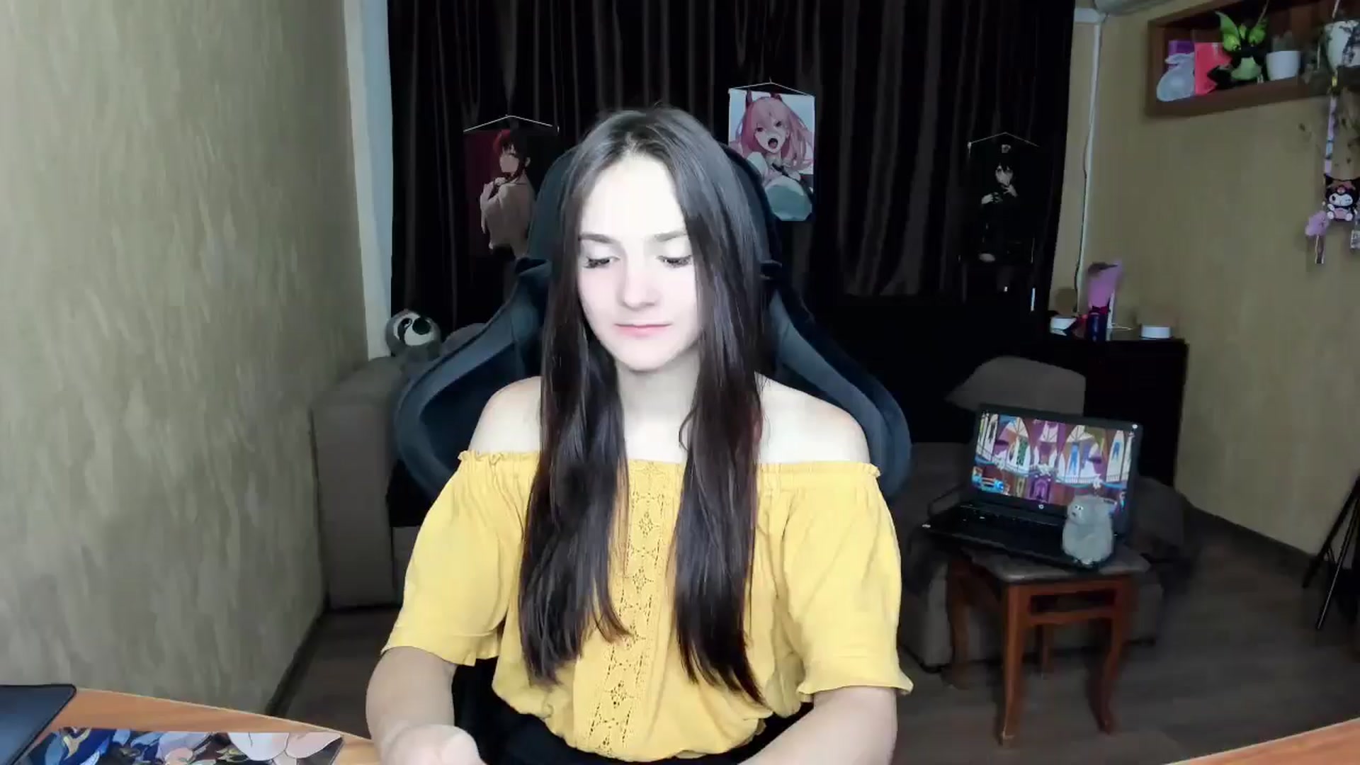 Gallery image thumbnail from Madison_Burke's myfreecams stream on, 08/18/2025, 17:02 image 16 of 20