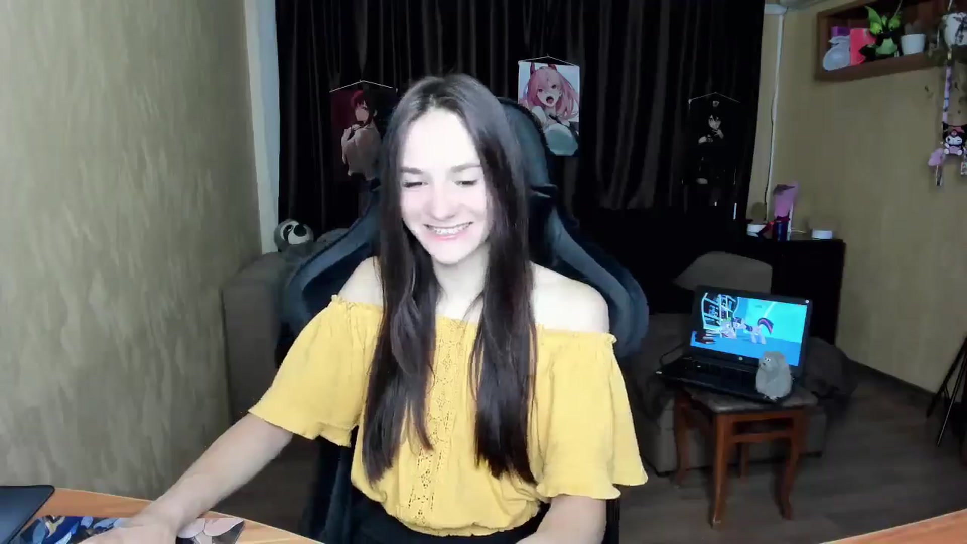 Gallery image thumbnail from Madison_Burke's myfreecams stream on, 08/18/2025, 17:02 image 4 of 20