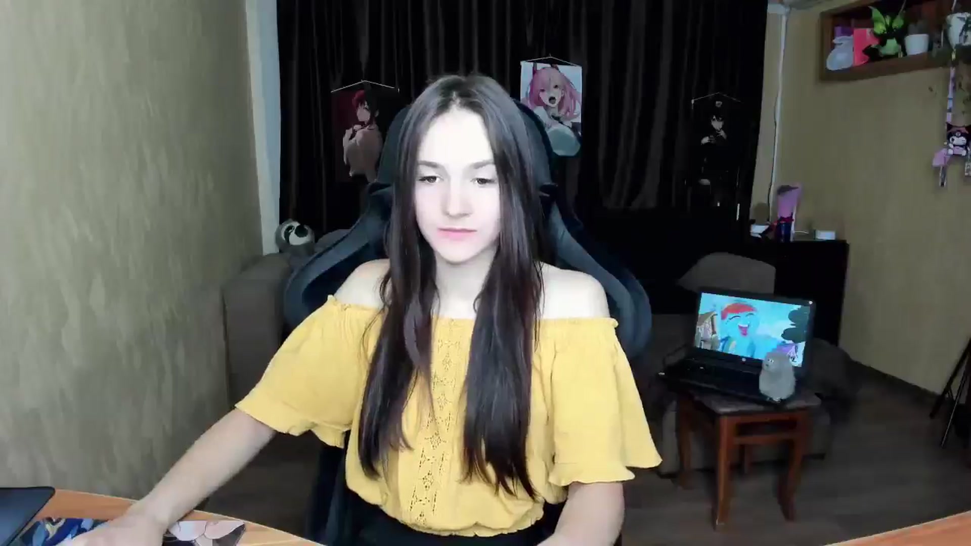 Gallery image thumbnail from Madison_Burke's myfreecams stream on, 08/18/2025, 17:02 image 13 of 20