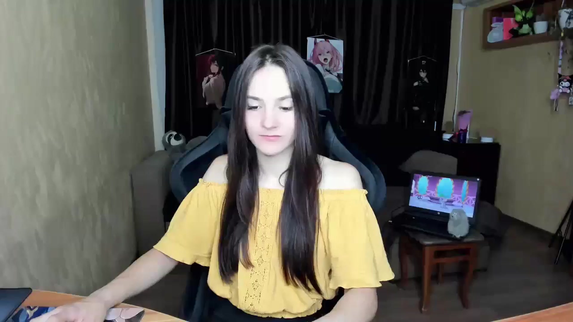 Gallery image thumbnail from Madison_Burke's myfreecams stream on, 08/18/2025, 17:02 image 19 of 20