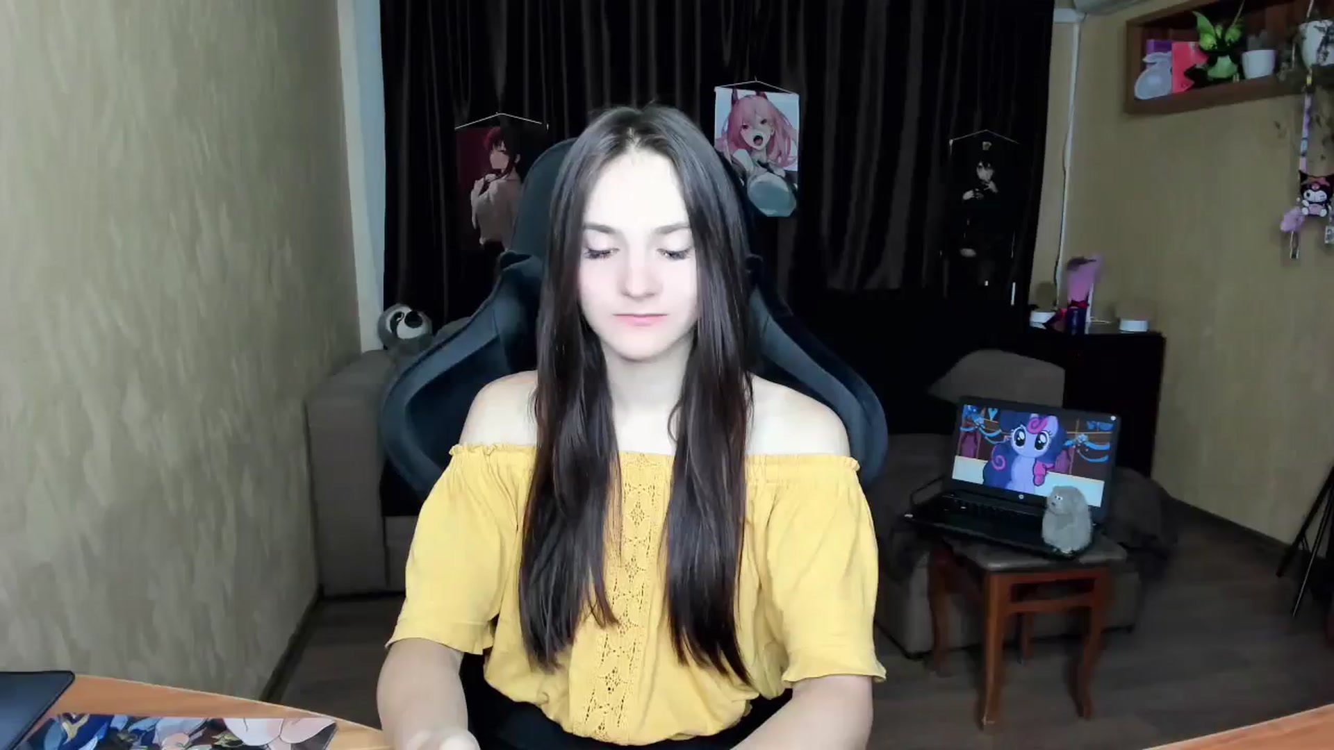 Gallery image thumbnail from Madison_Burke's myfreecams stream on, 08/18/2025, 17:02 image 17 of 20