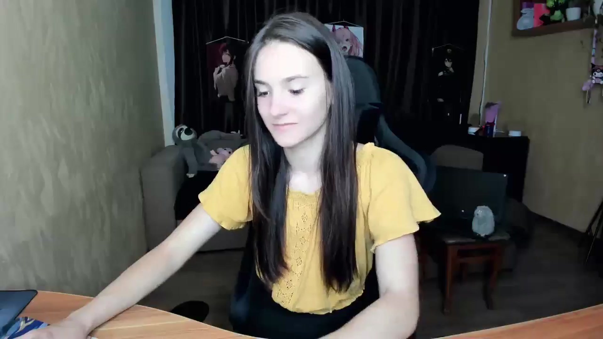 Gallery image thumbnail from Madison_Burke's myfreecams stream on, 08/18/2025, 19:16 image 15 of 20