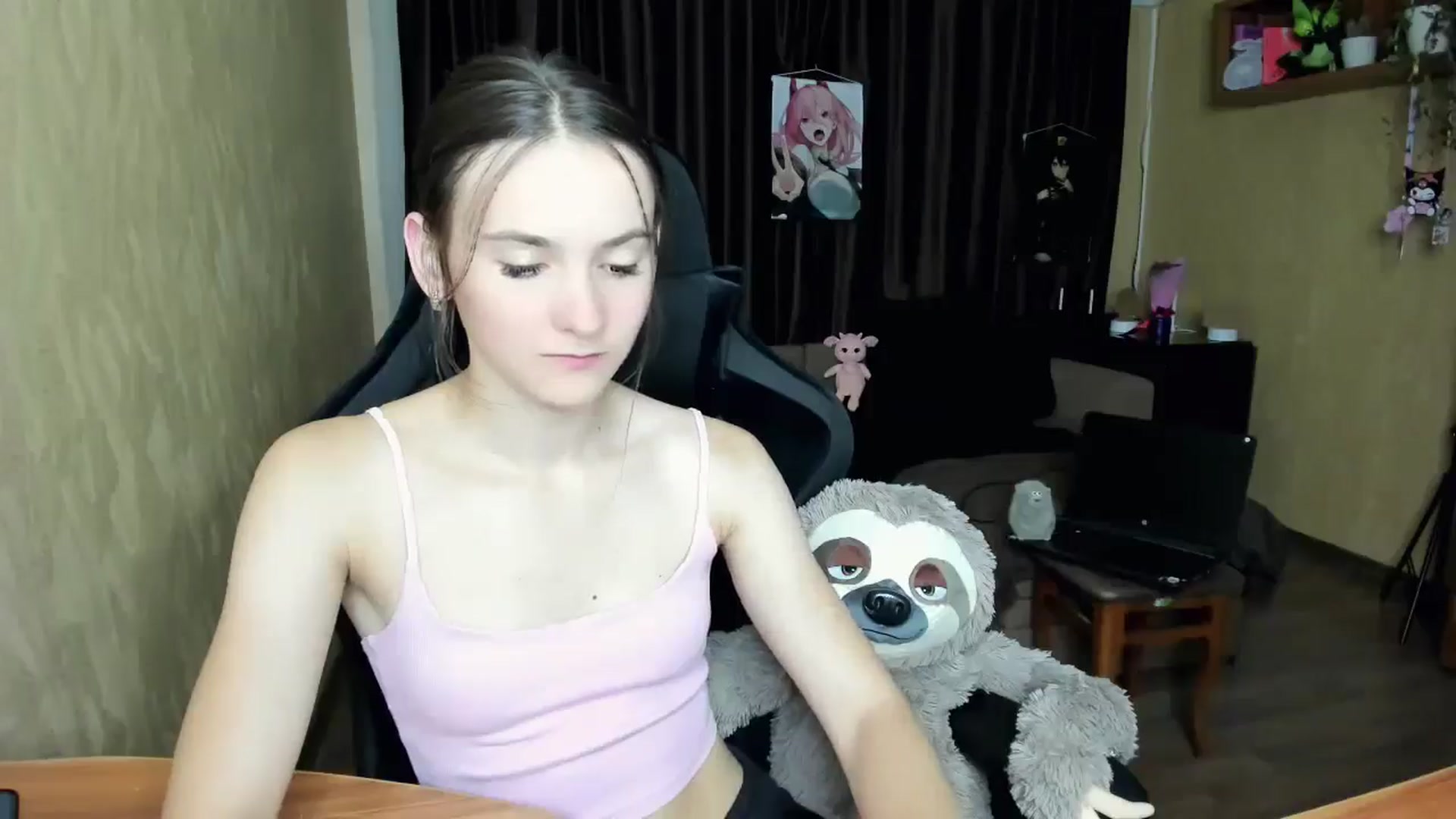 Gallery image thumbnail from Madison_Burke's myfreecams stream on, 08/19/2025, 19:15 image 15 of 20