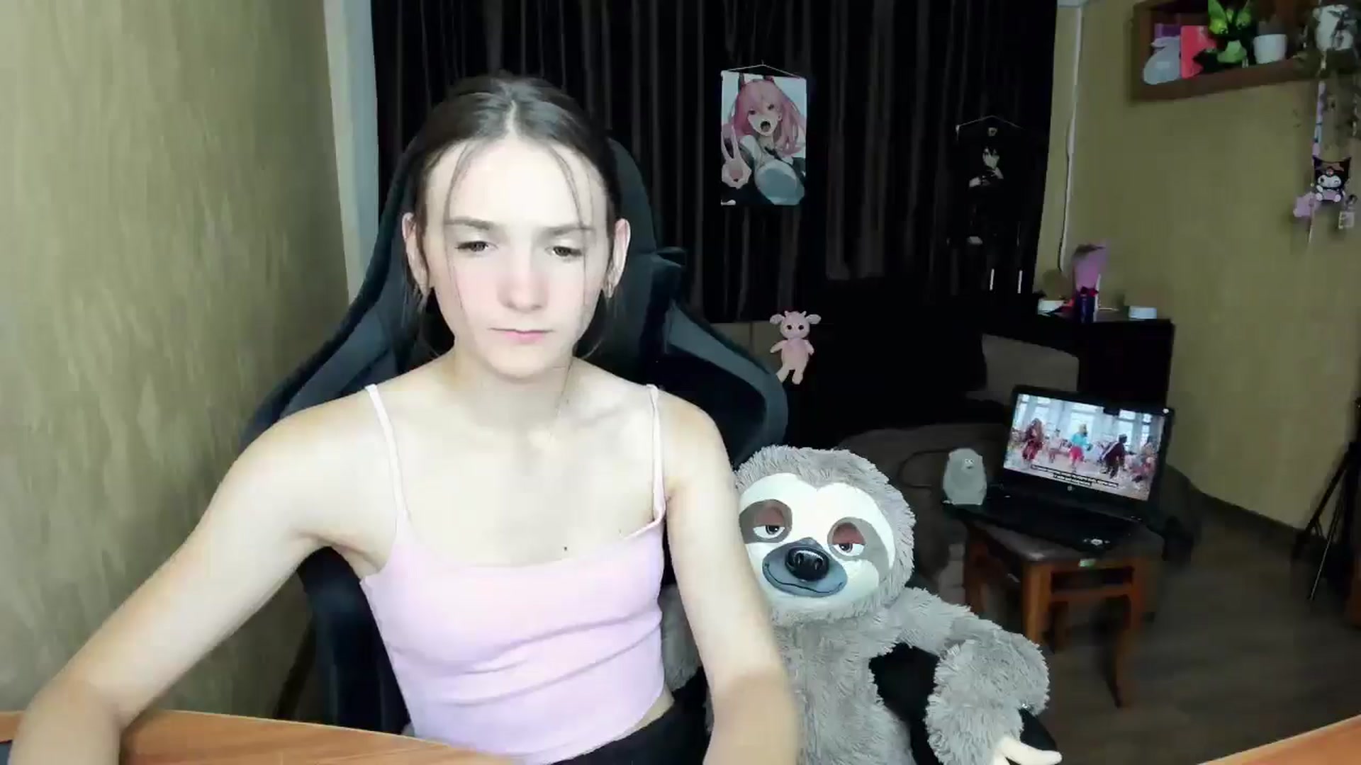 Gallery image thumbnail from Madison_Burke's myfreecams stream on, 08/19/2025, 19:15 image 6 of 20