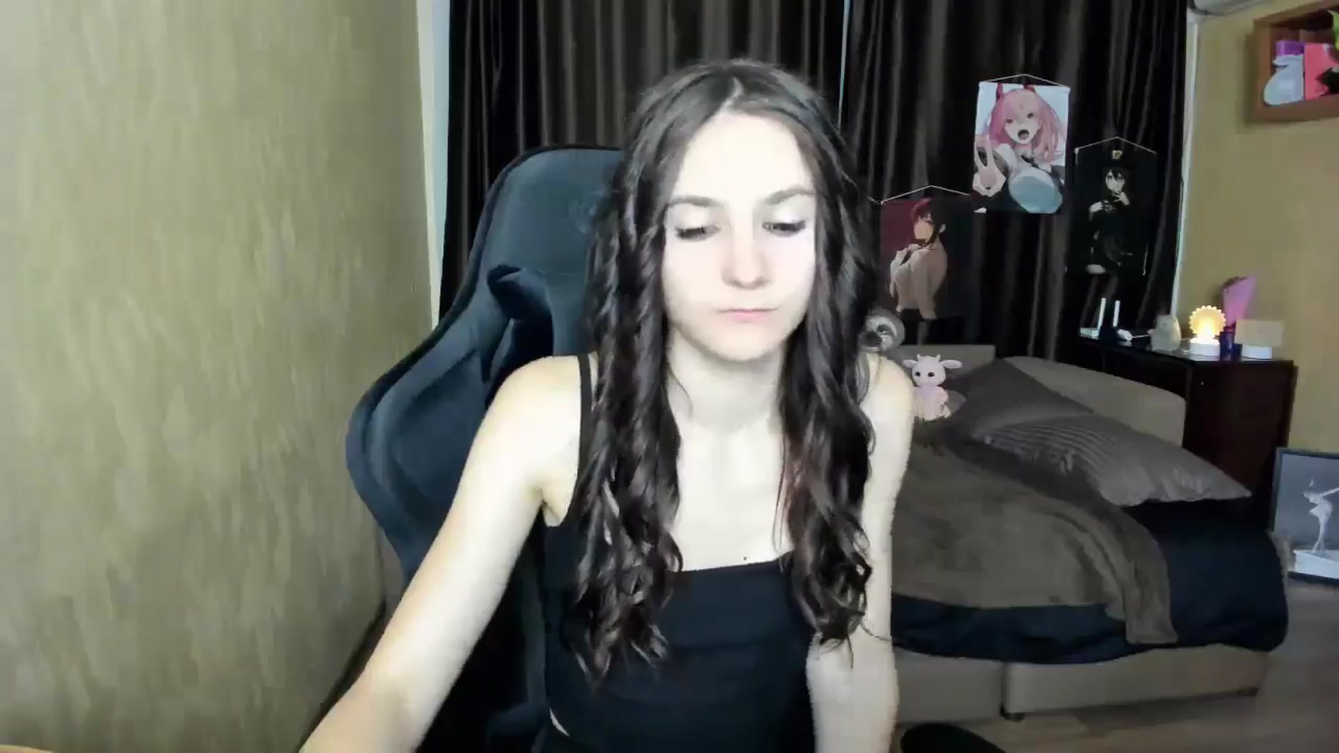Gallery image thumbnail from Madison_Burke's myfreecams stream on, 08/27/2025, 18:40 image 9 of 20