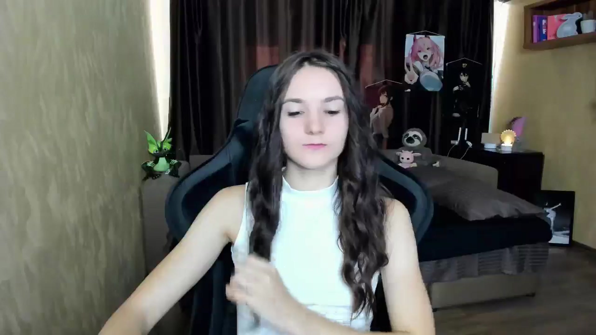 Gallery image thumbnail from Madison_Burke's myfreecams stream on, 08/28/2025, 12:45 image 17 of 20